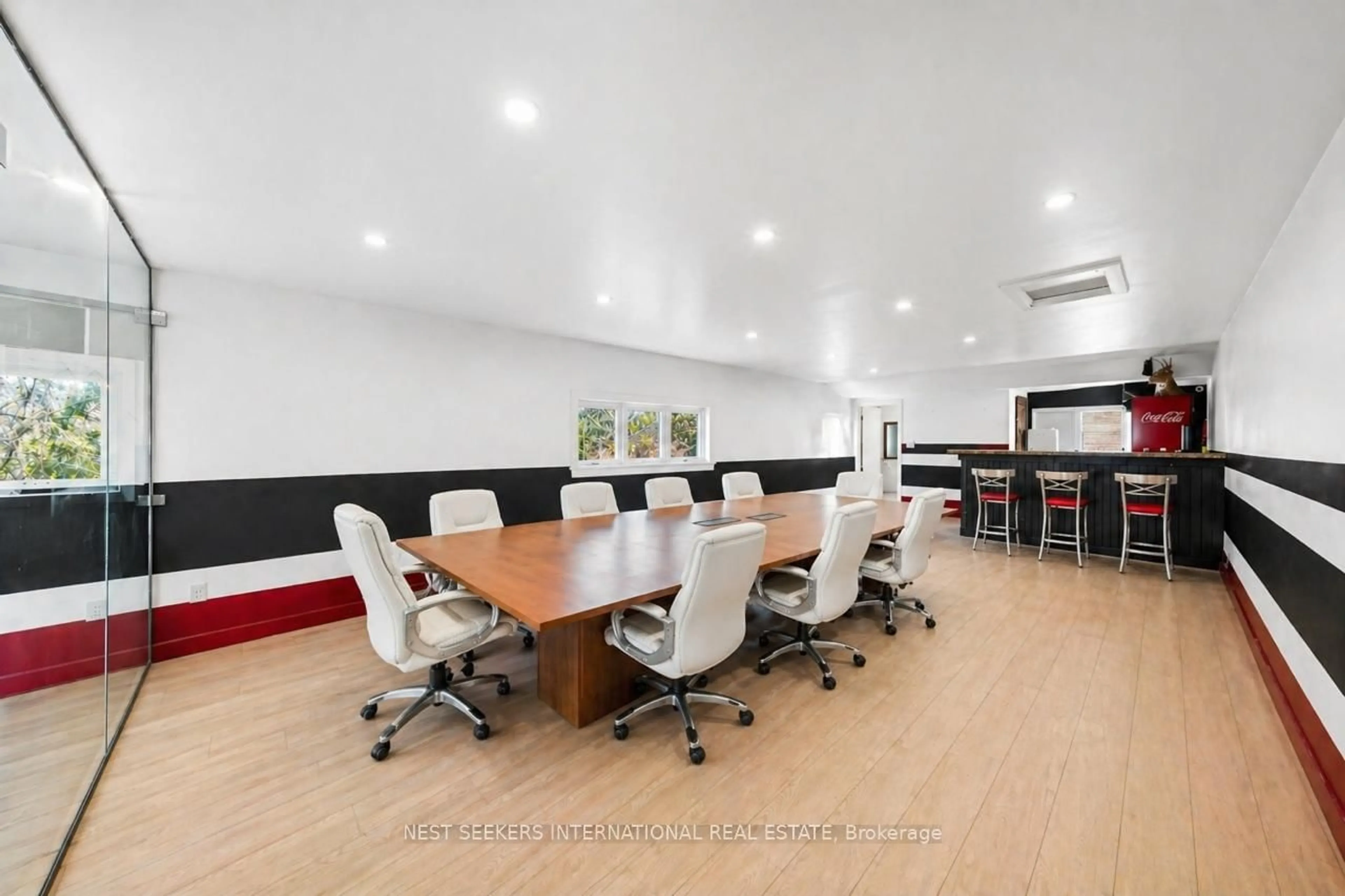 A pic of a room for 2330 King Vaughan Rd, Vaughan Ontario L6A 2A9