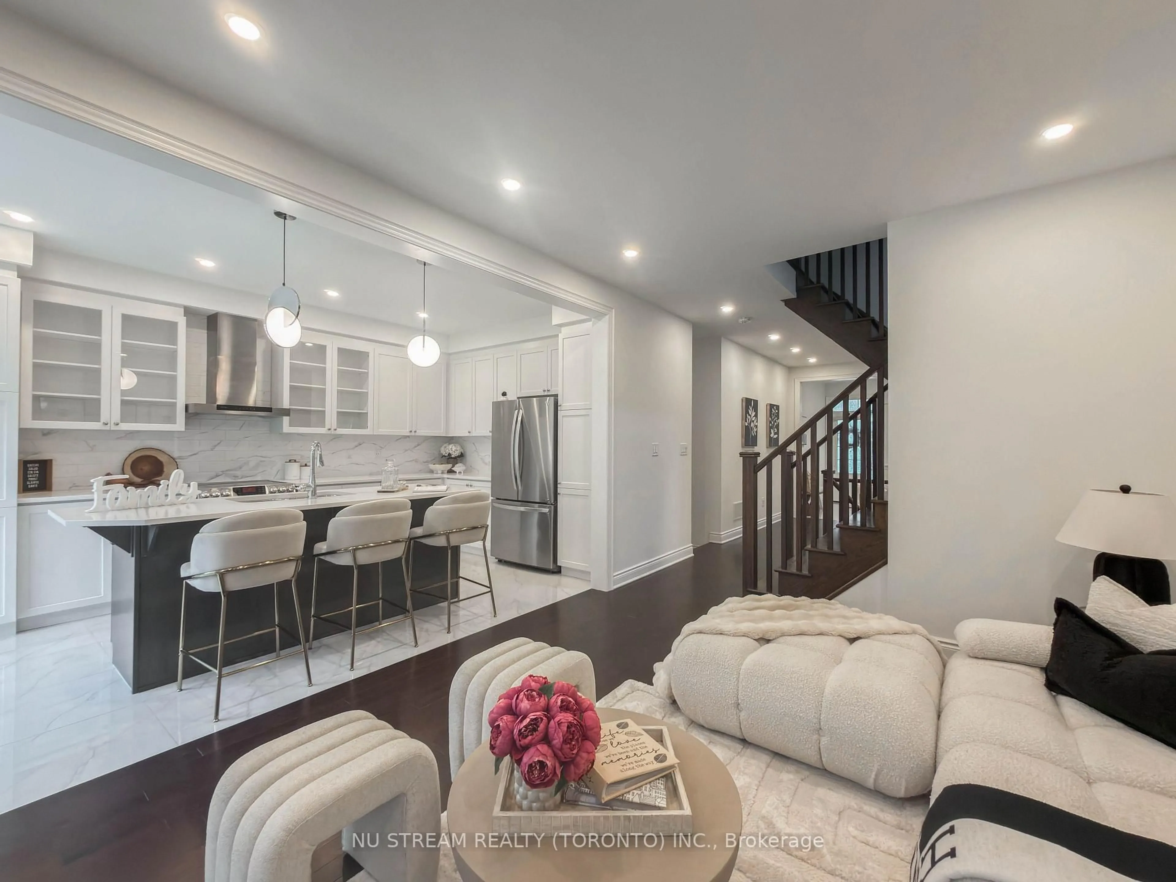 Open concept kitchen, unknown for 89 Hartney Dr, Richmond Hill Ontario L4S 0K5