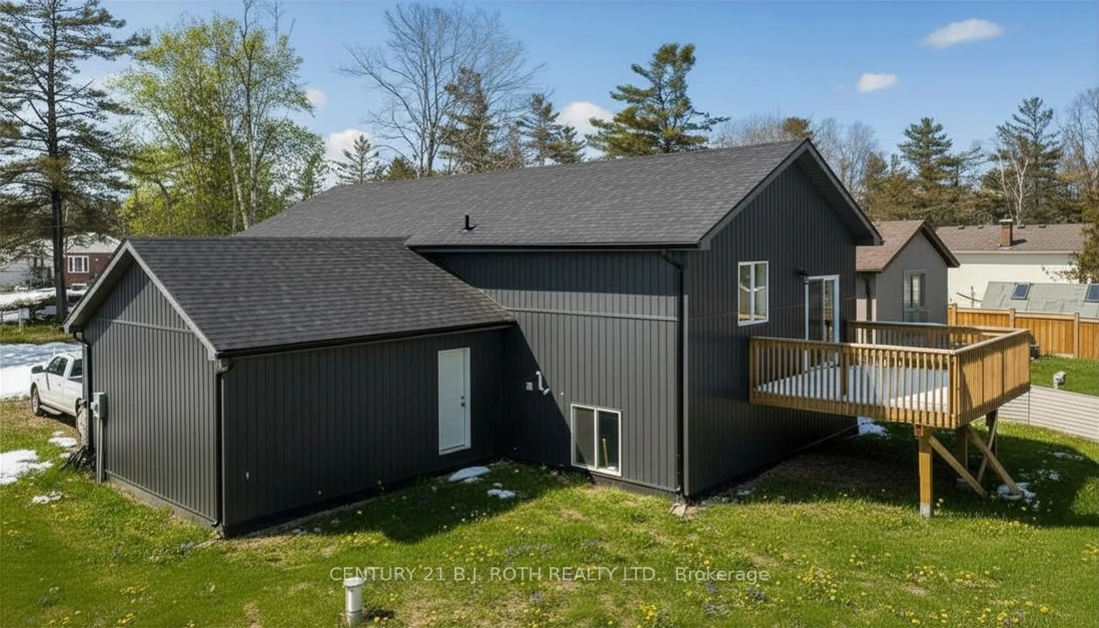 Home with vinyl exterior material, unknown for 3191 Cove Ave, Innisfil Ontario L9S 2K7