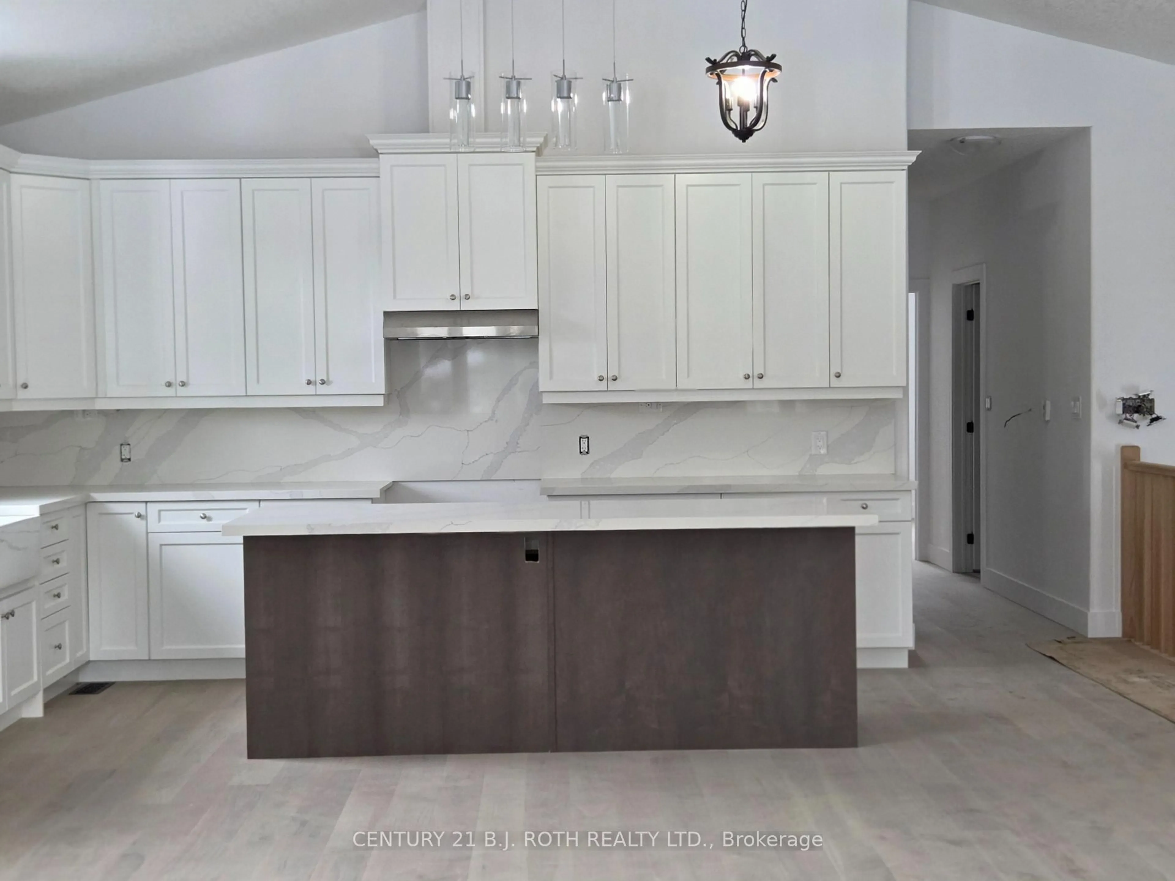 Open concept kitchen, ceramic/tile floor for 3191 Cove Ave, Innisfil Ontario L9S 2K7