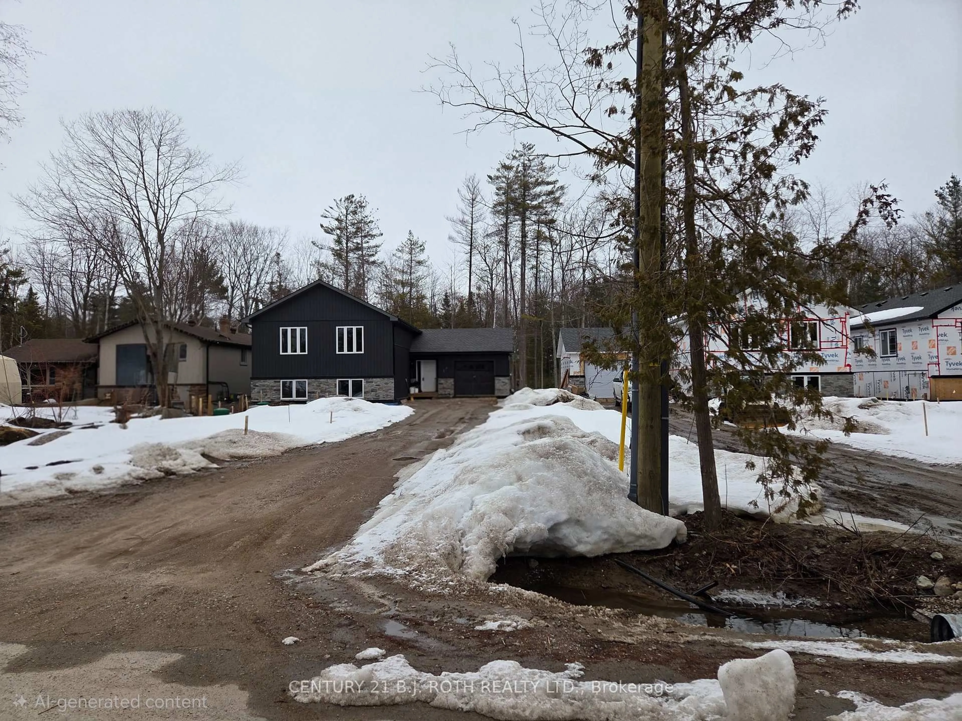 A pic from outside/outdoor area/front of a property/back of a property/a pic from drone, street for 3183 Cove Ave, Innisfil Ontario L9S 2K7