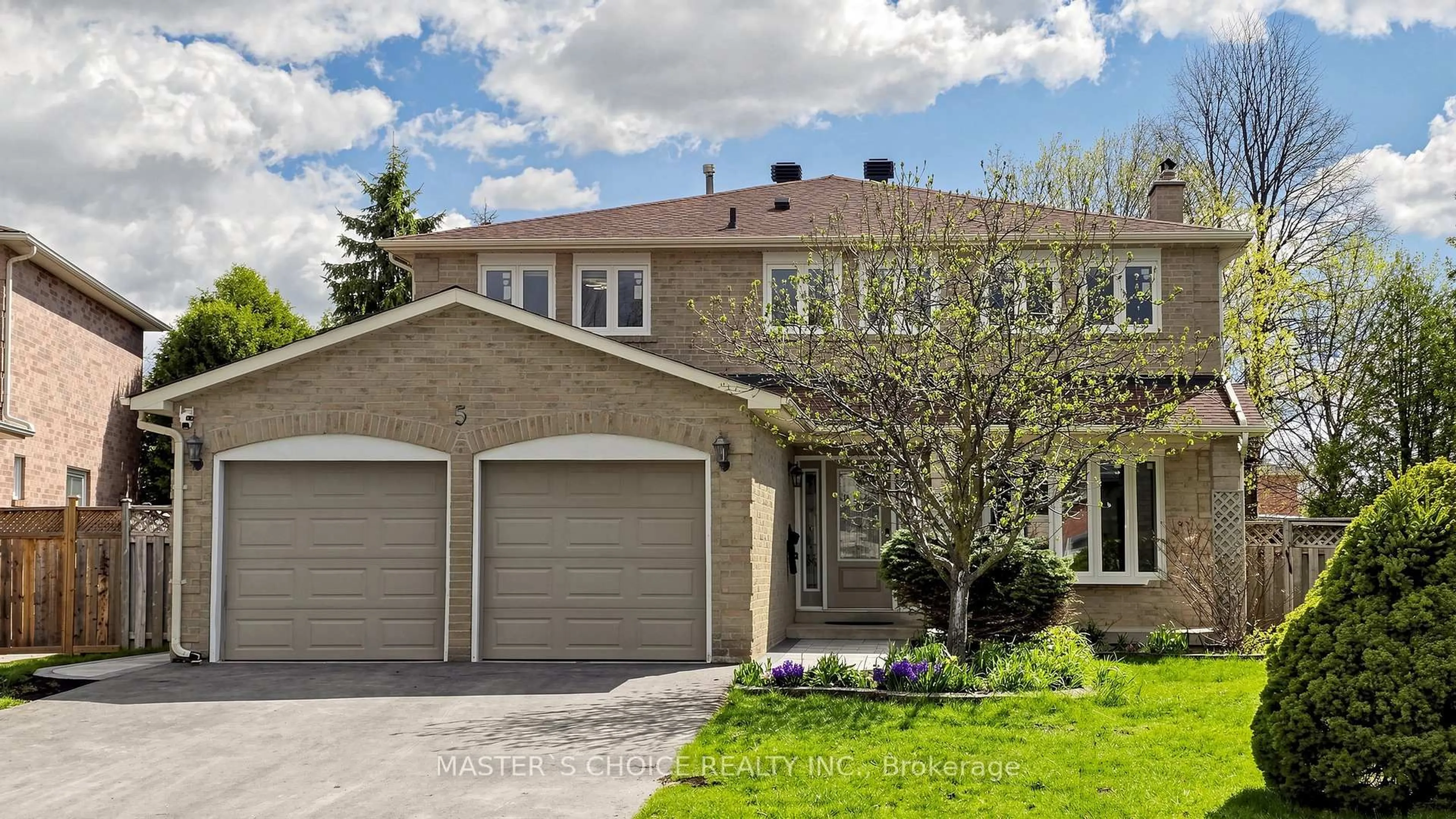 Home with brick exterior material, street for 5 Espby Crt, Richmond Hill Ontario L4C 9L2