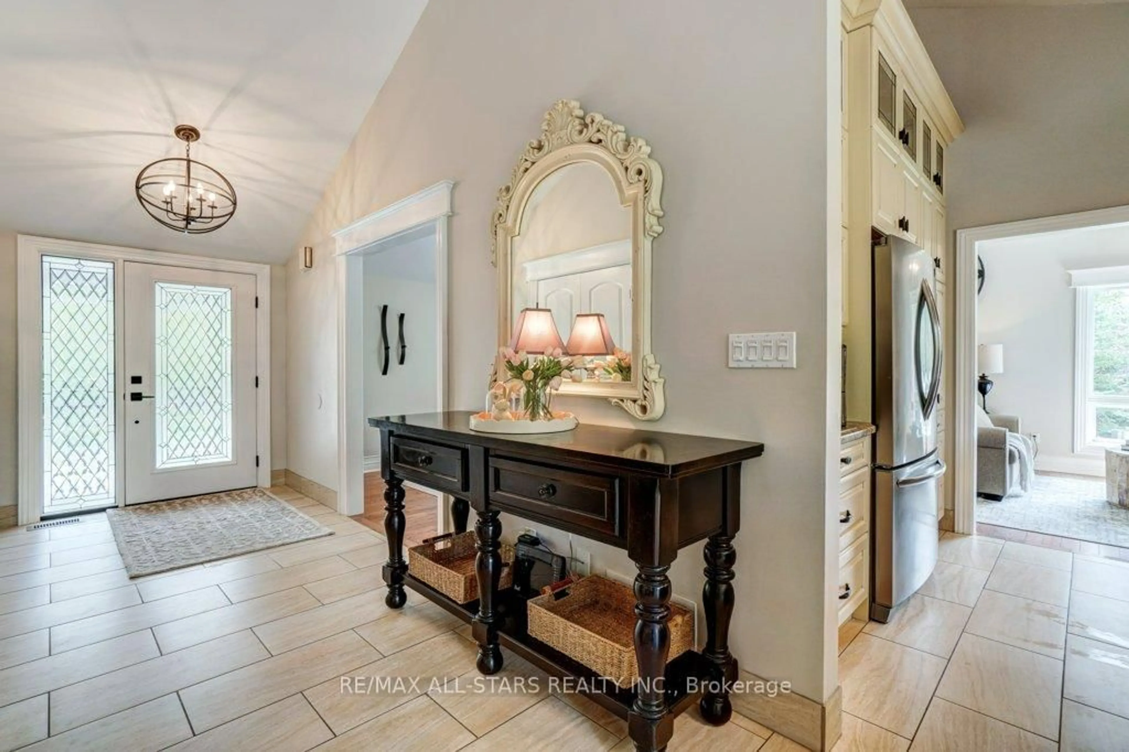 Indoor entryway for 9296 8 Concession, Uxbridge Ontario L9P 1R3