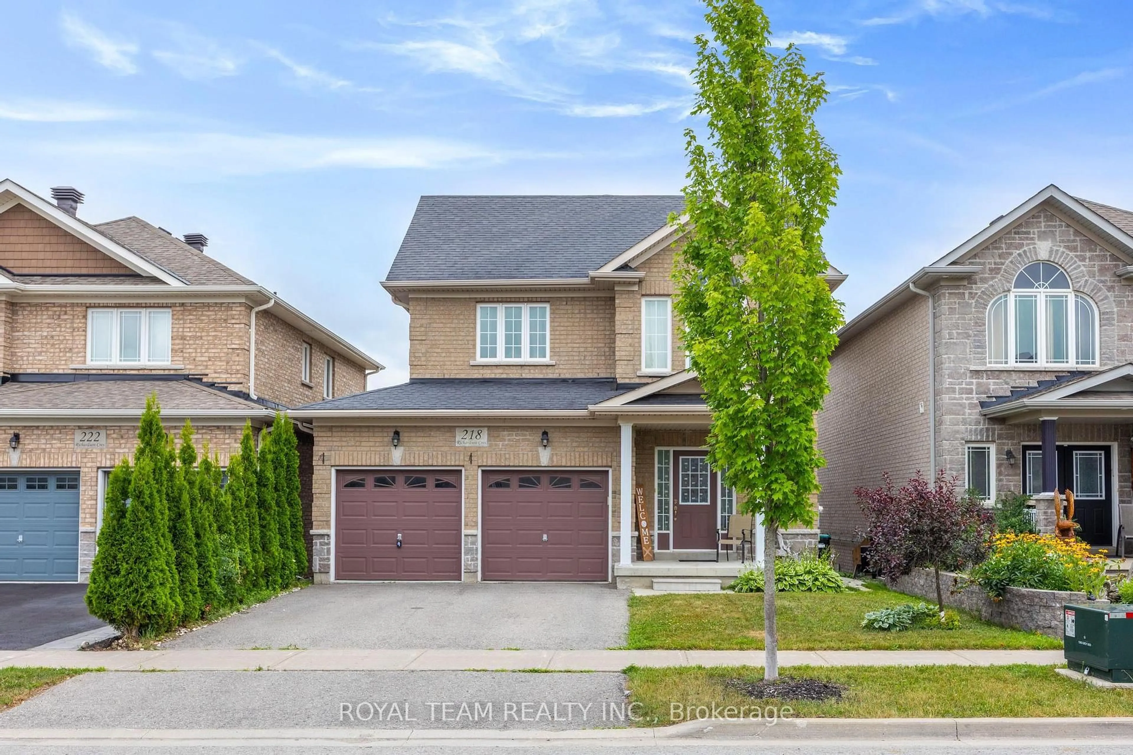 Home with brick exterior material, street for 218 Richardson Cres, Bradford West Gwillimbury Ontario L3Z 0R6