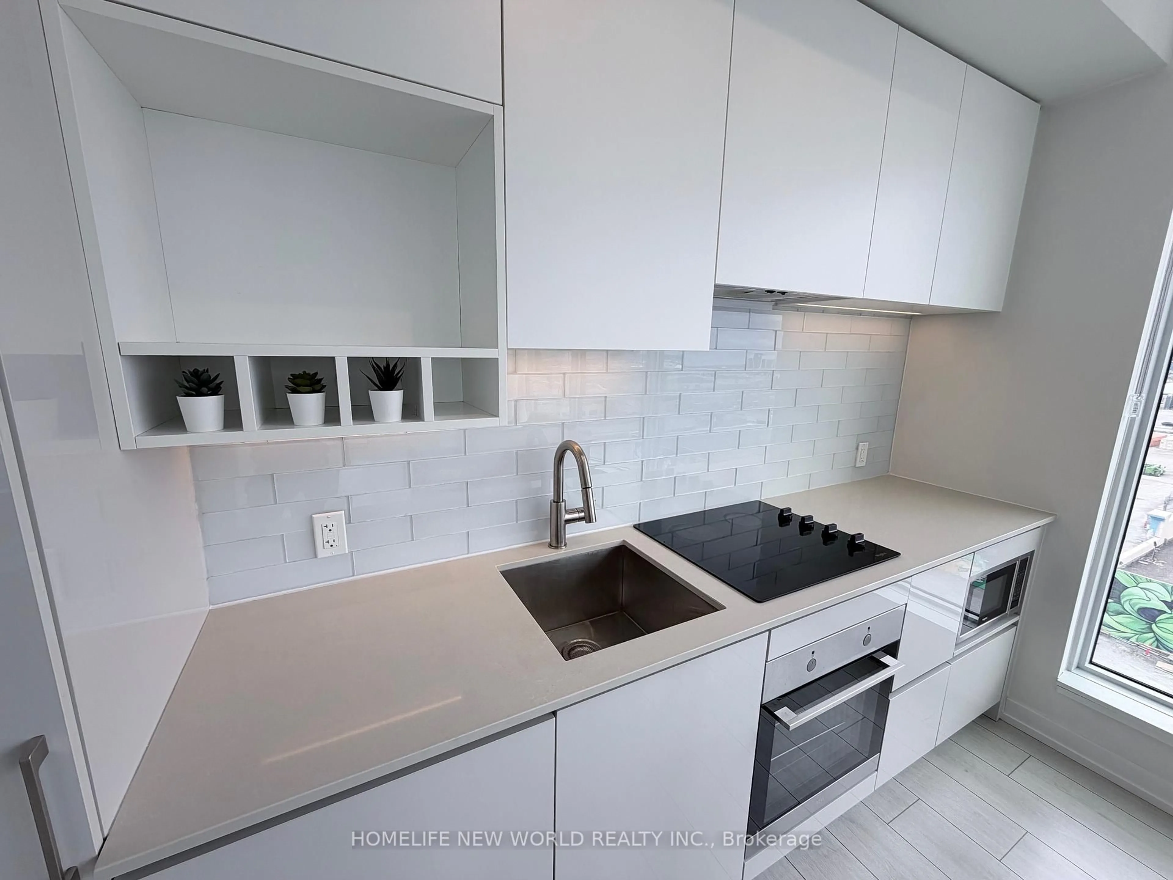 Standard kitchen, ceramic/tile floor for 5 Buttermill Ave #906, Vaughan Ontario L4K 0J5