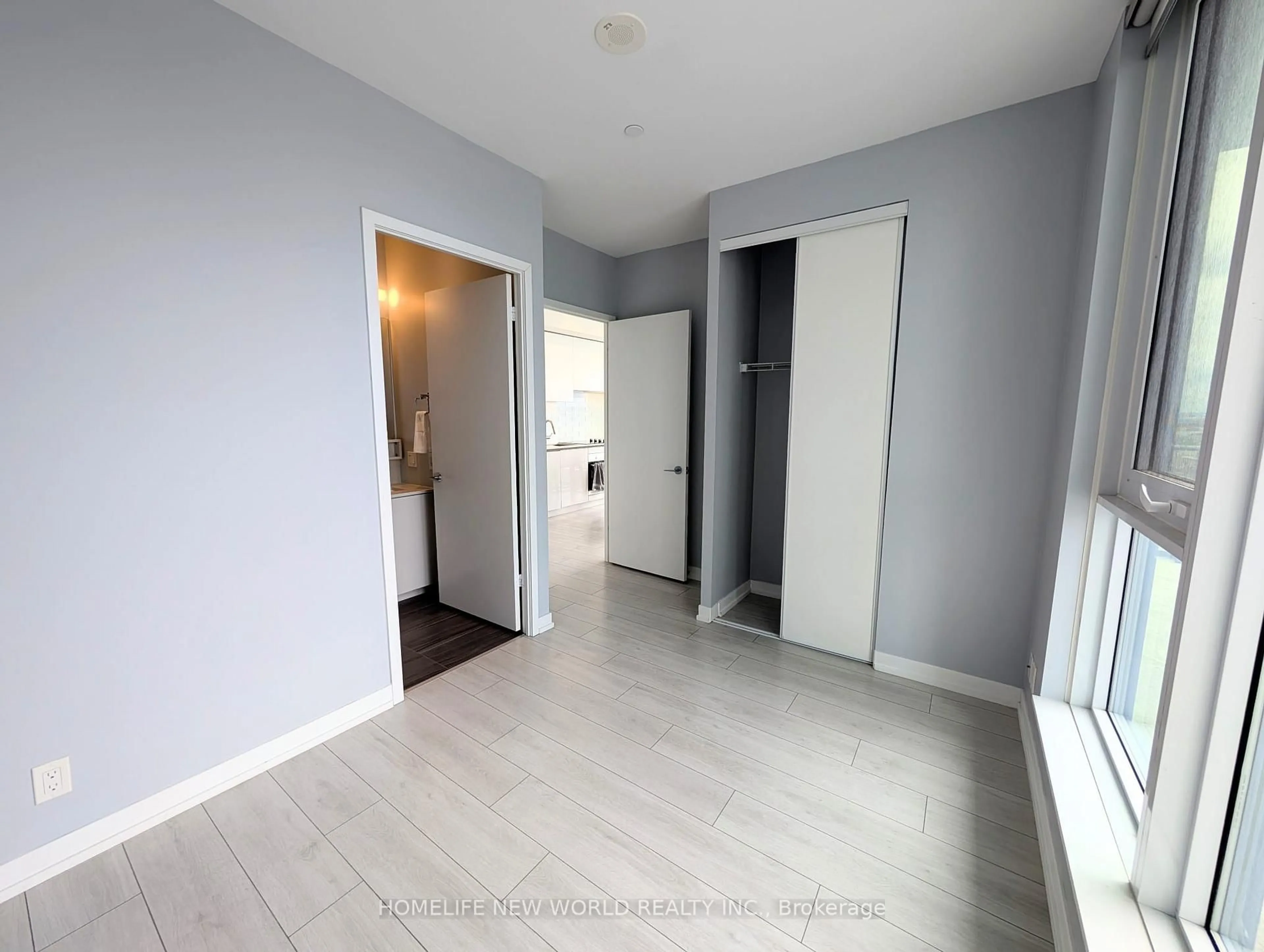 A pic of a room for 5 Buttermill Ave #906, Vaughan Ontario L4K 0J5