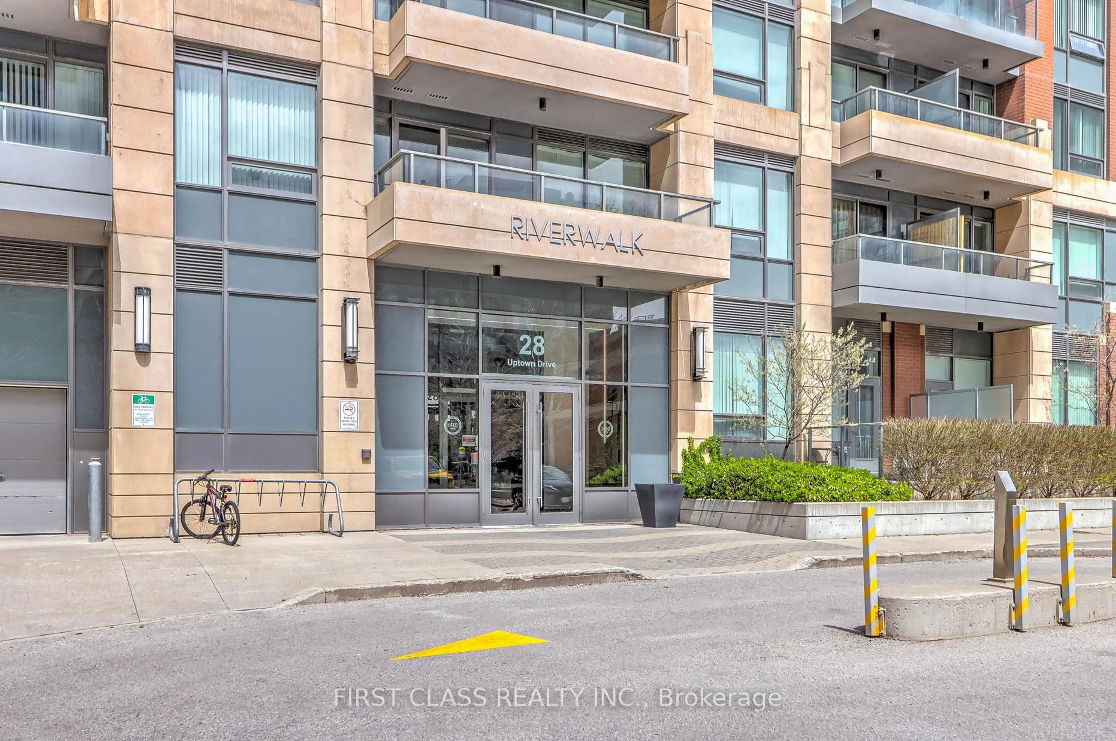 Indoor foyer for 28 Uptown Dr #610, Markham Ontario L3R 5M8