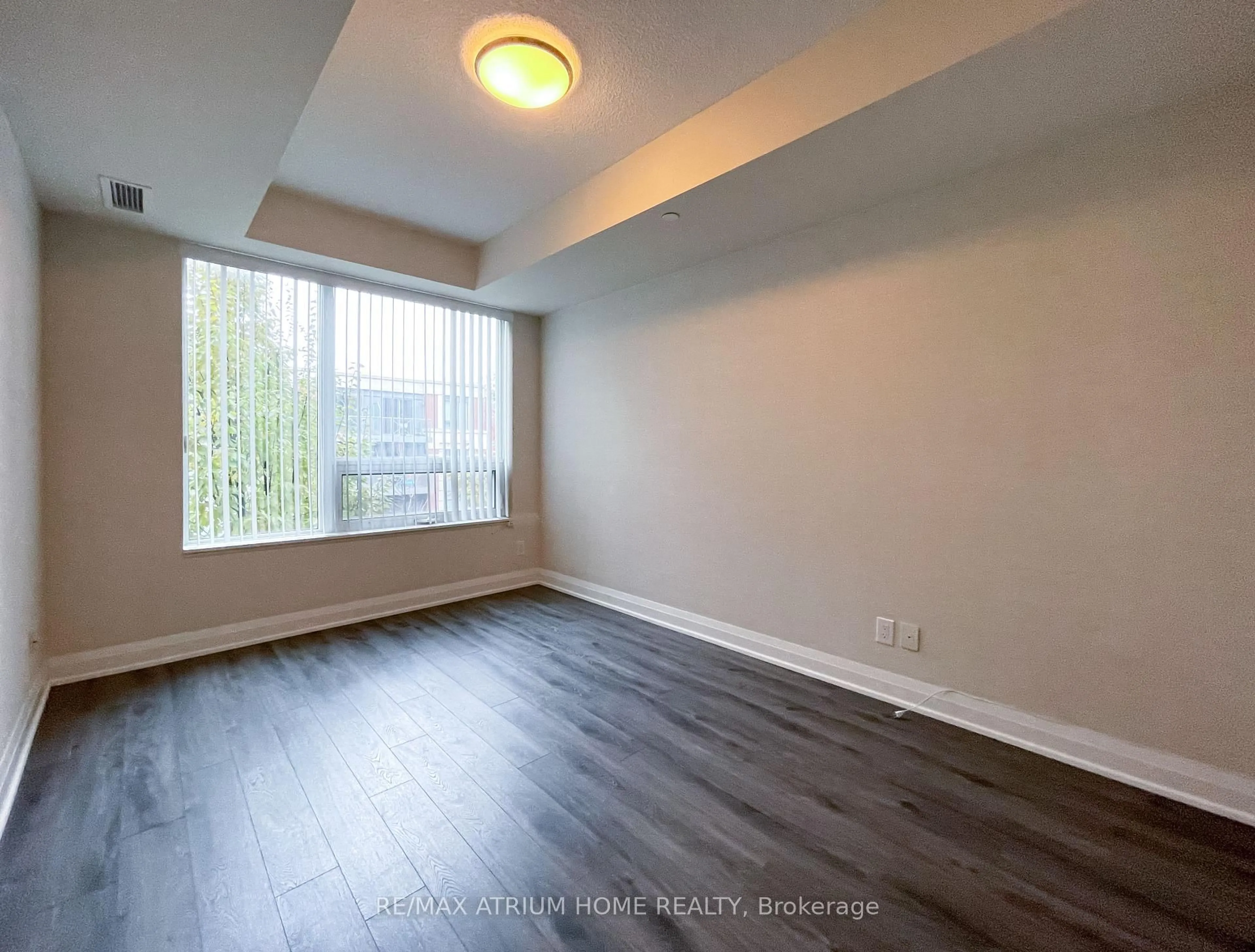 A pic of a room for 28 Uptown Dr #220, Markham Ontario L3R 5M8