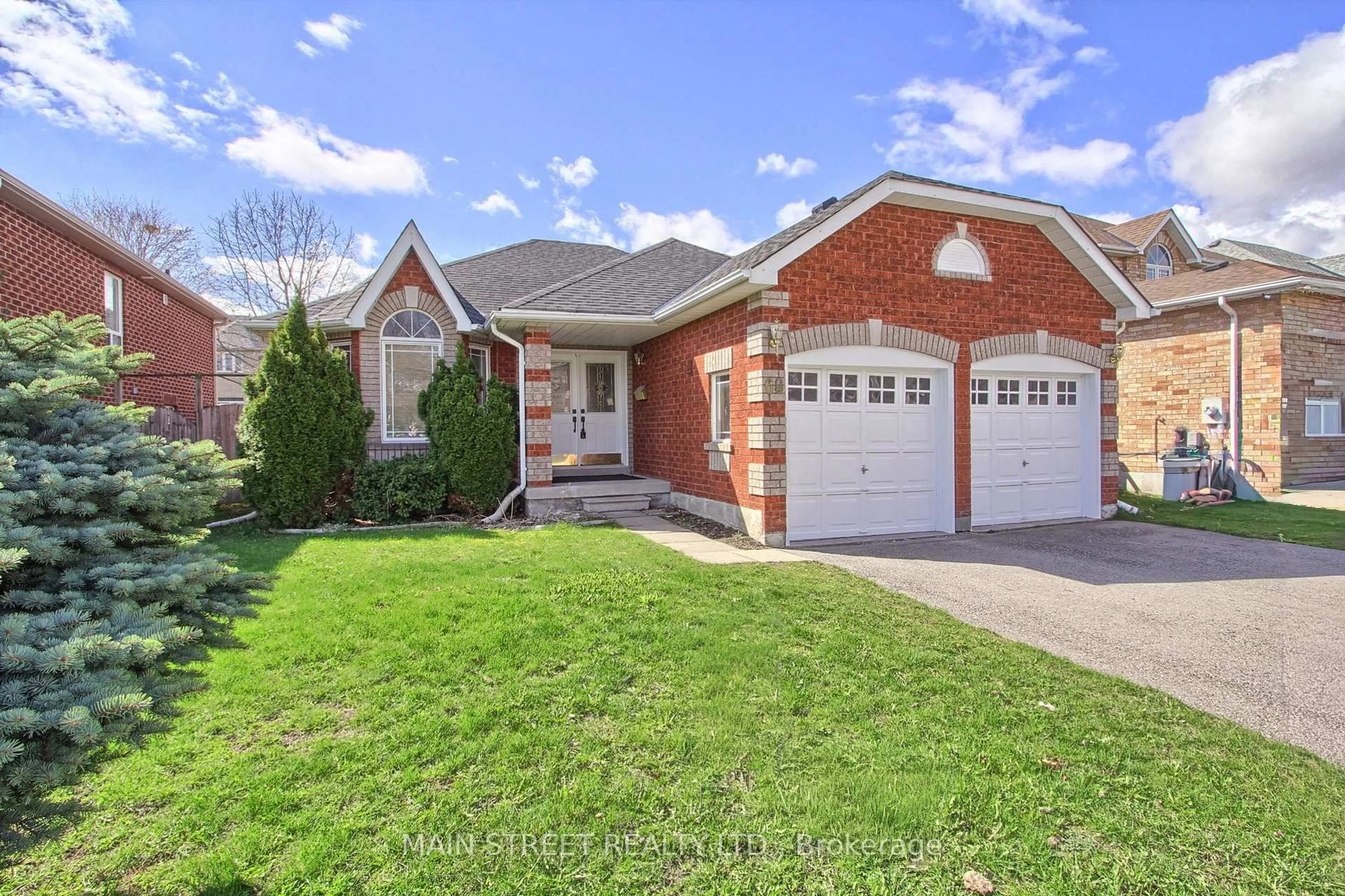 Home with brick exterior material, street for 68 Wrendale Cres, Georgina Ontario L4P 4C5
