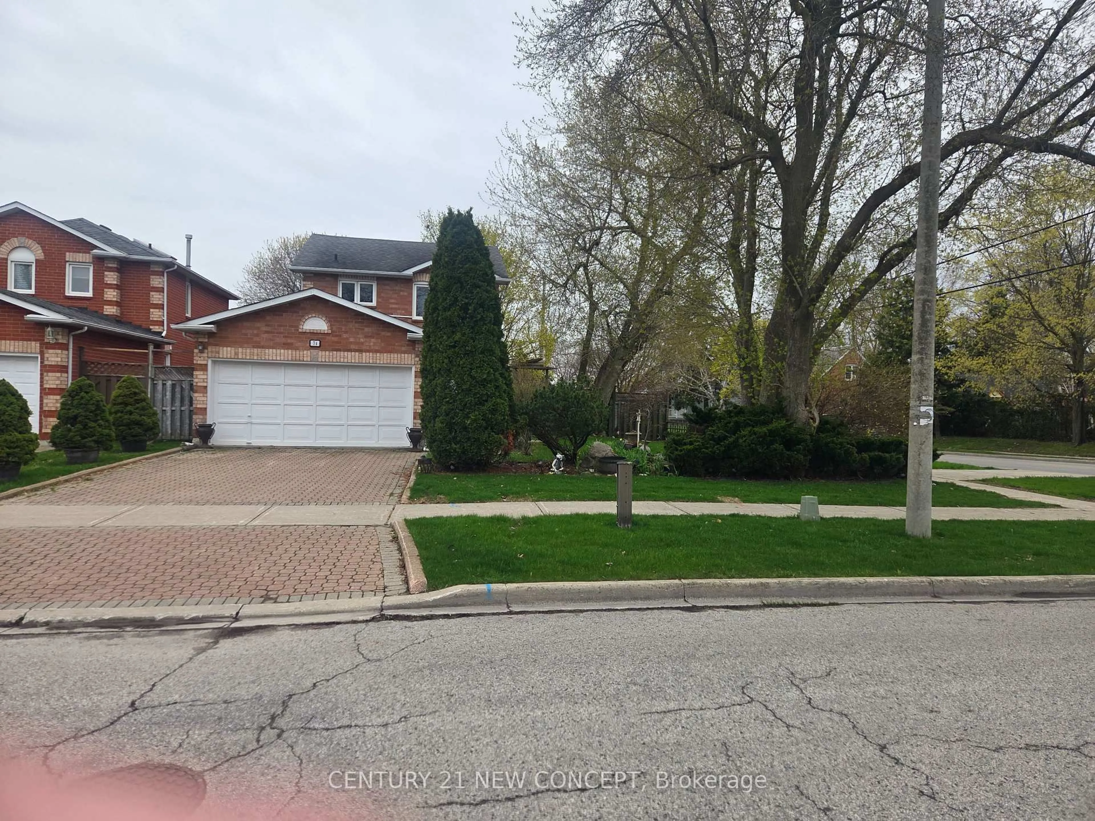 Unknown for 74 Dunsmore Cres, Richmond Hill Ontario L4C 0C5