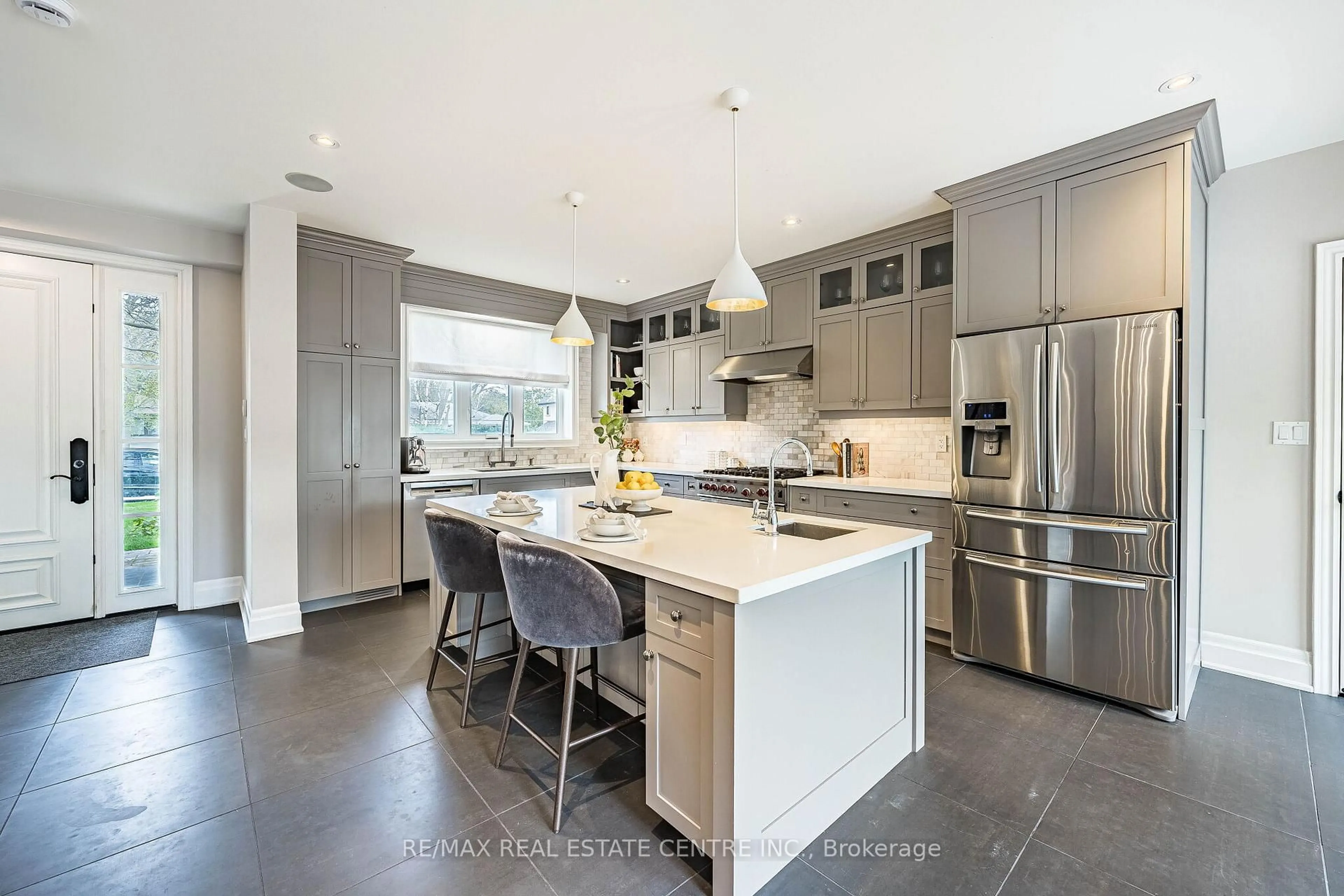 Open concept kitchen, ceramic/tile floor for 14 Billy Joel Cres, Markham Ontario L3P 3C5