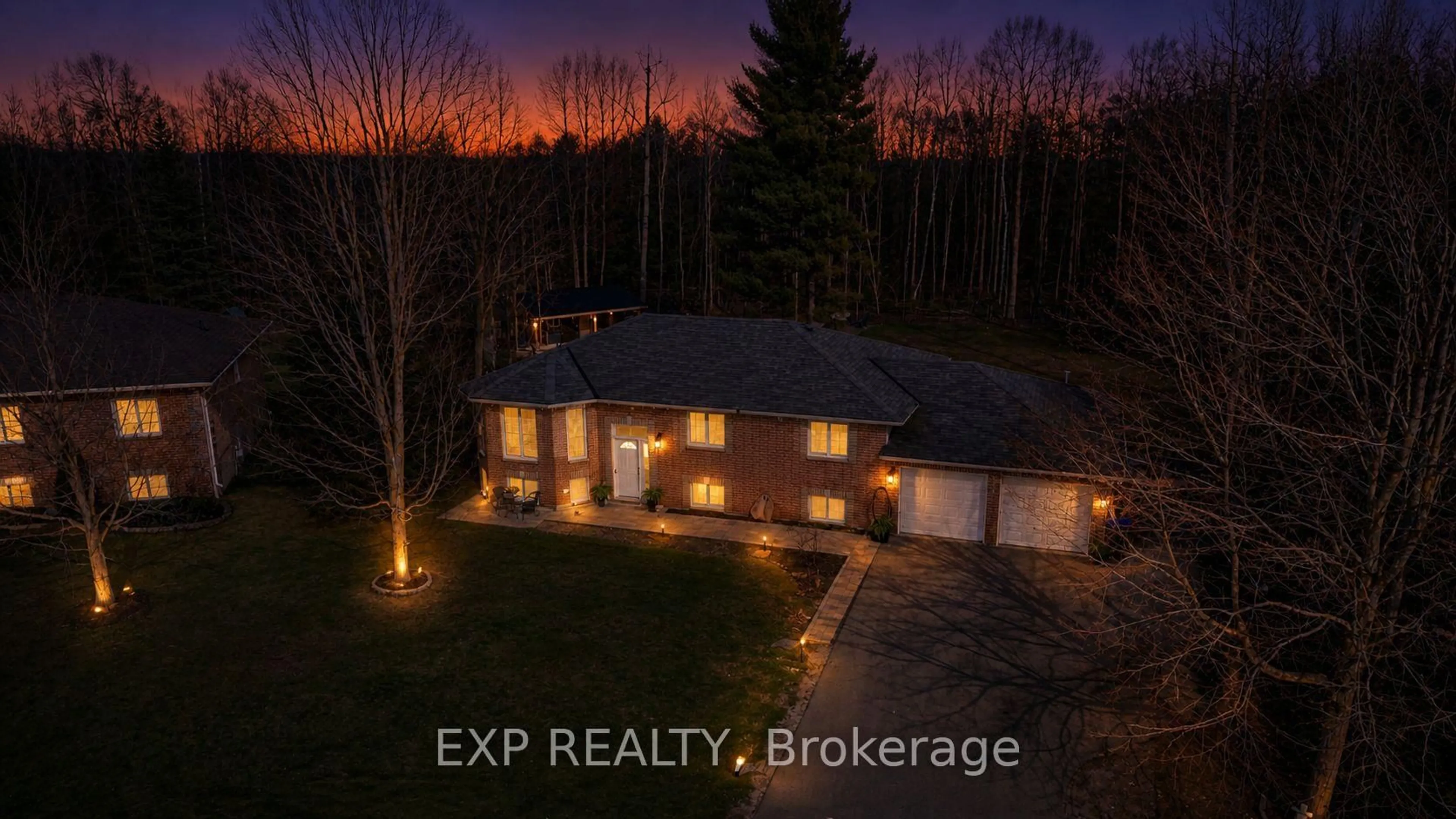 A pic from outside/outdoor area/front of a property/back of a property/a pic from drone, building for 57 Pine Park Blvd, Adjala-Tosorontio Ontario L0M 1J0