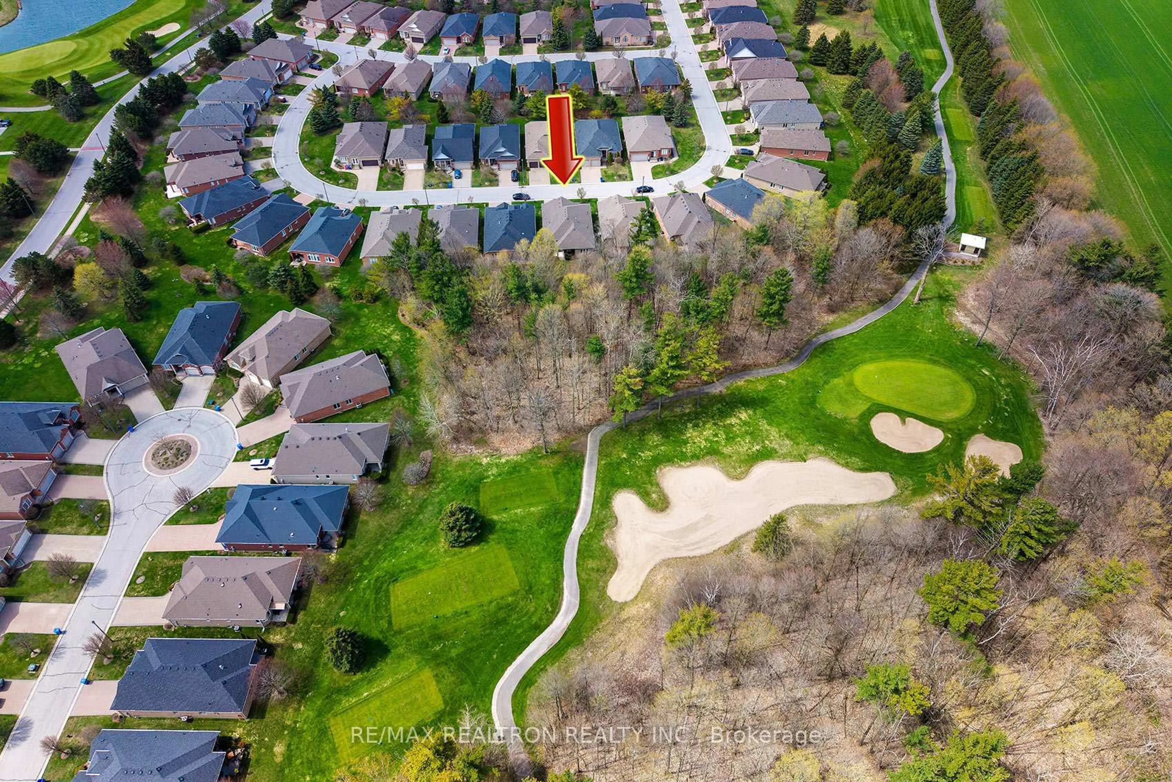 A pic from outside/outdoor area/front of a property/back of a property/a pic from drone, unknown for 50 Bobby Locke Lane, Whitchurch-Stouffville Ontario L4A 1R4