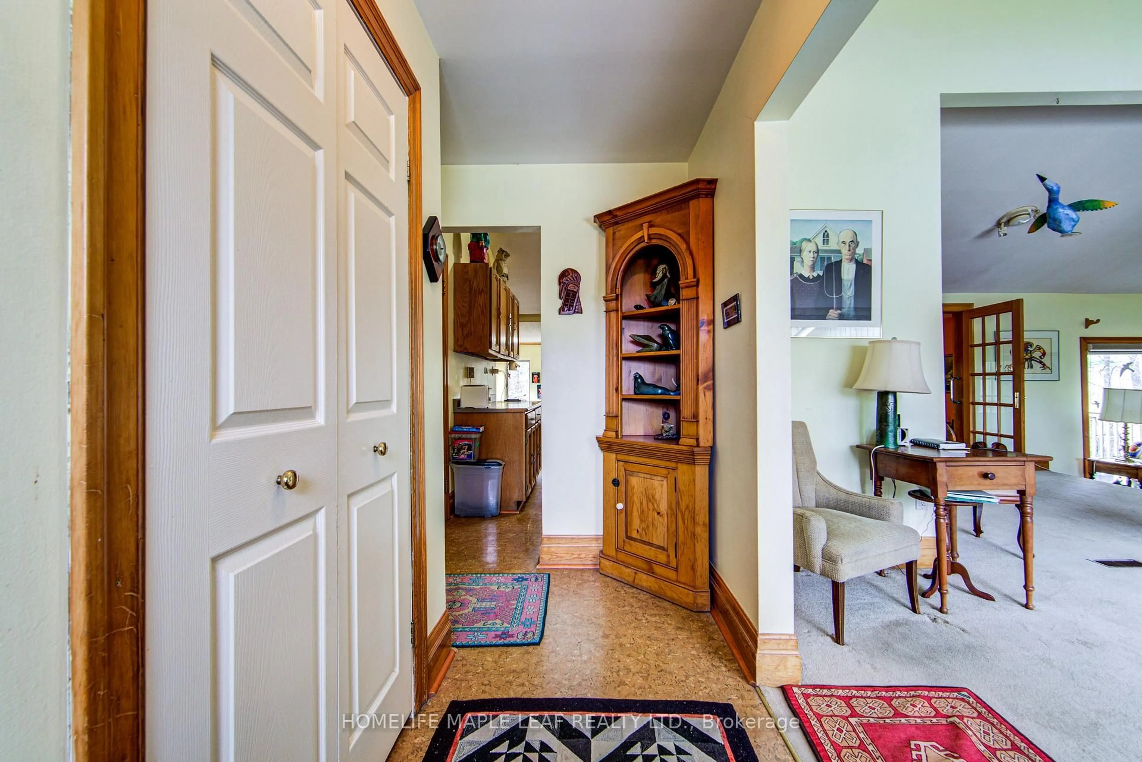 Indoor entryway for 5935 6th Line, New Tecumseth Ontario L0G 1W0