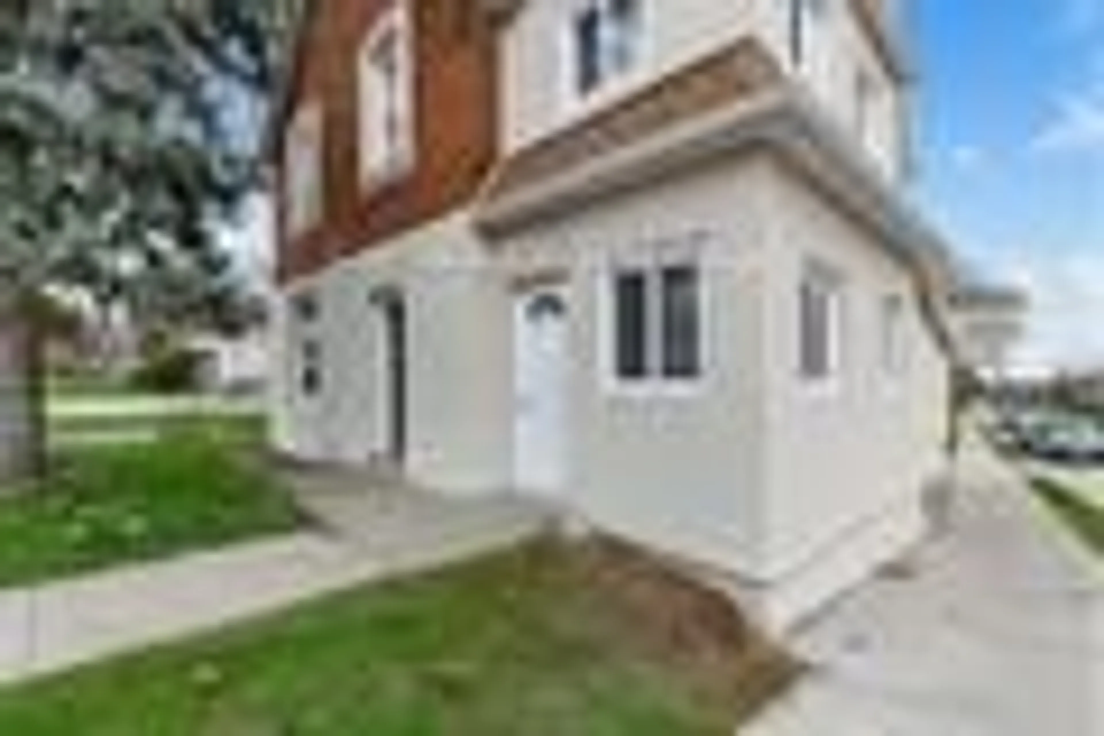 Unknown for 79 Barrie St, Bradford West Gwillimbury Ontario L3Z 2B7