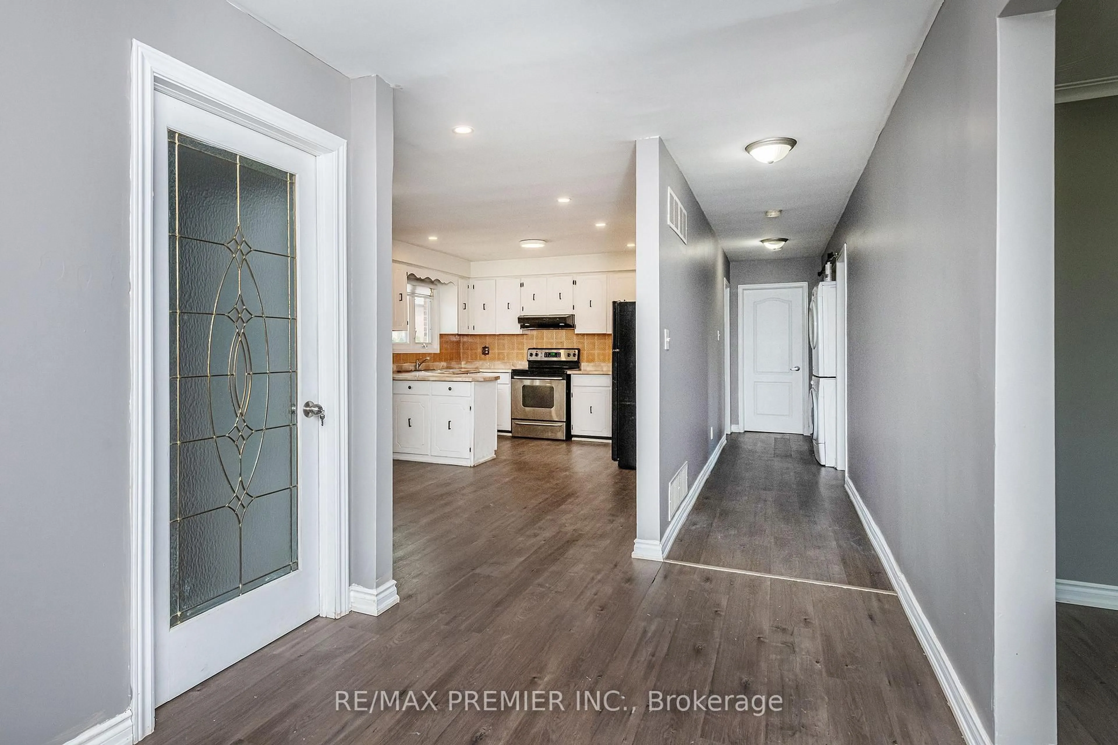 Open concept kitchen, unknown for 43 Jules Ave, Vaughan Ontario L4L 1Y2