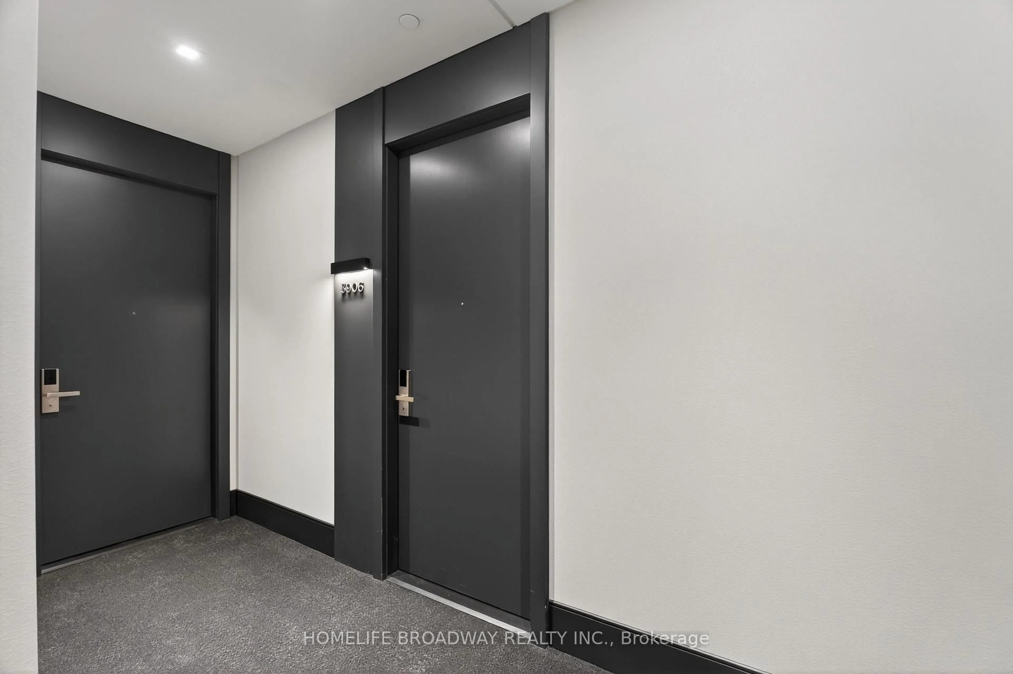 Indoor foyer for 12 Gandhi Lane #3906, Markham Ontario L3T 0G8