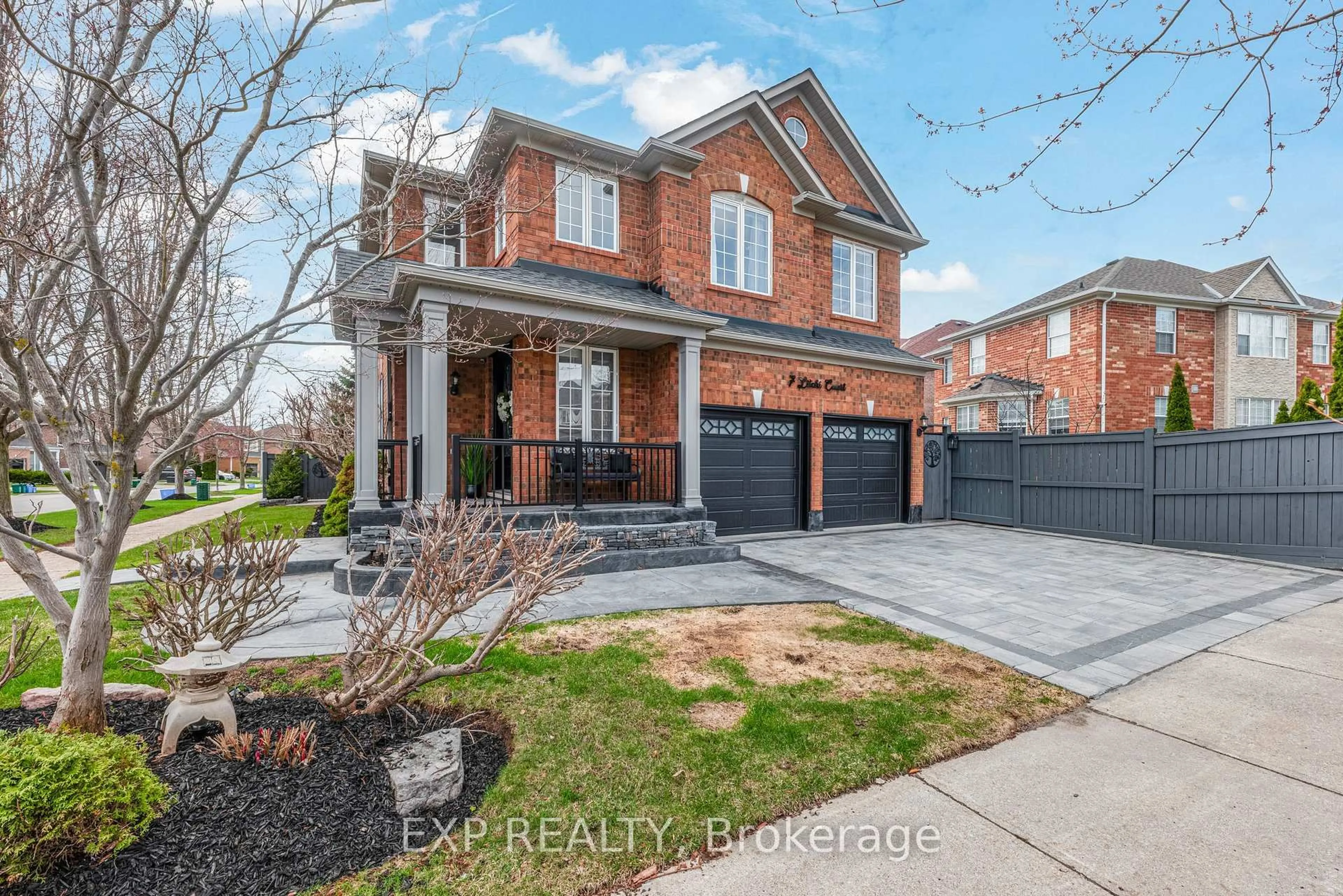 Home with brick exterior material, street for 7 Litchi Crt, Richmond Hill Ontario L4E 4V1