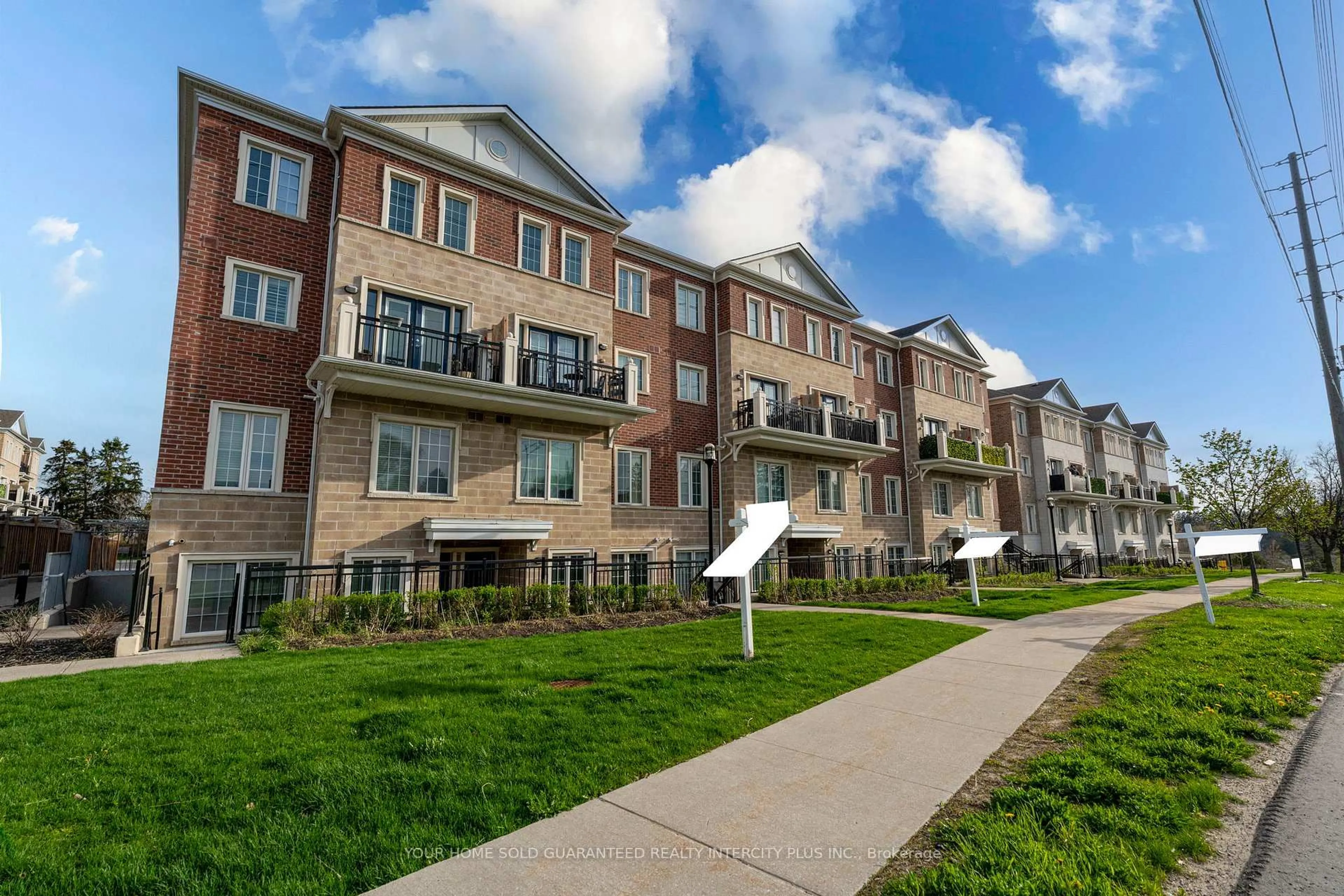 Patio, unknown for 26 Bruce St #E05, Vaughan Ontario L4L 0H4