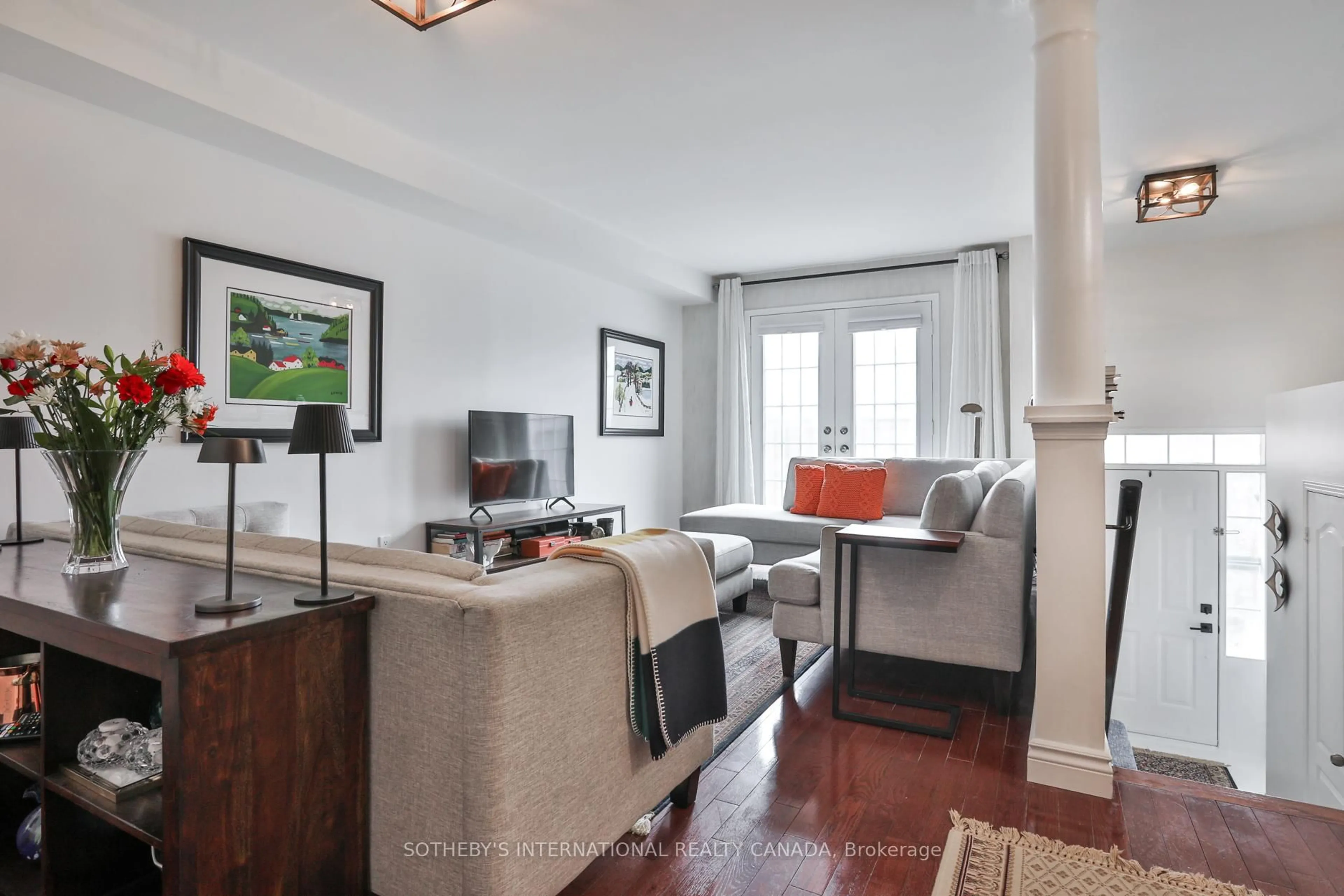 Living room with furniture, unknown for 20 Minton Dr #3, Vaughan Ontario L4L 9L6