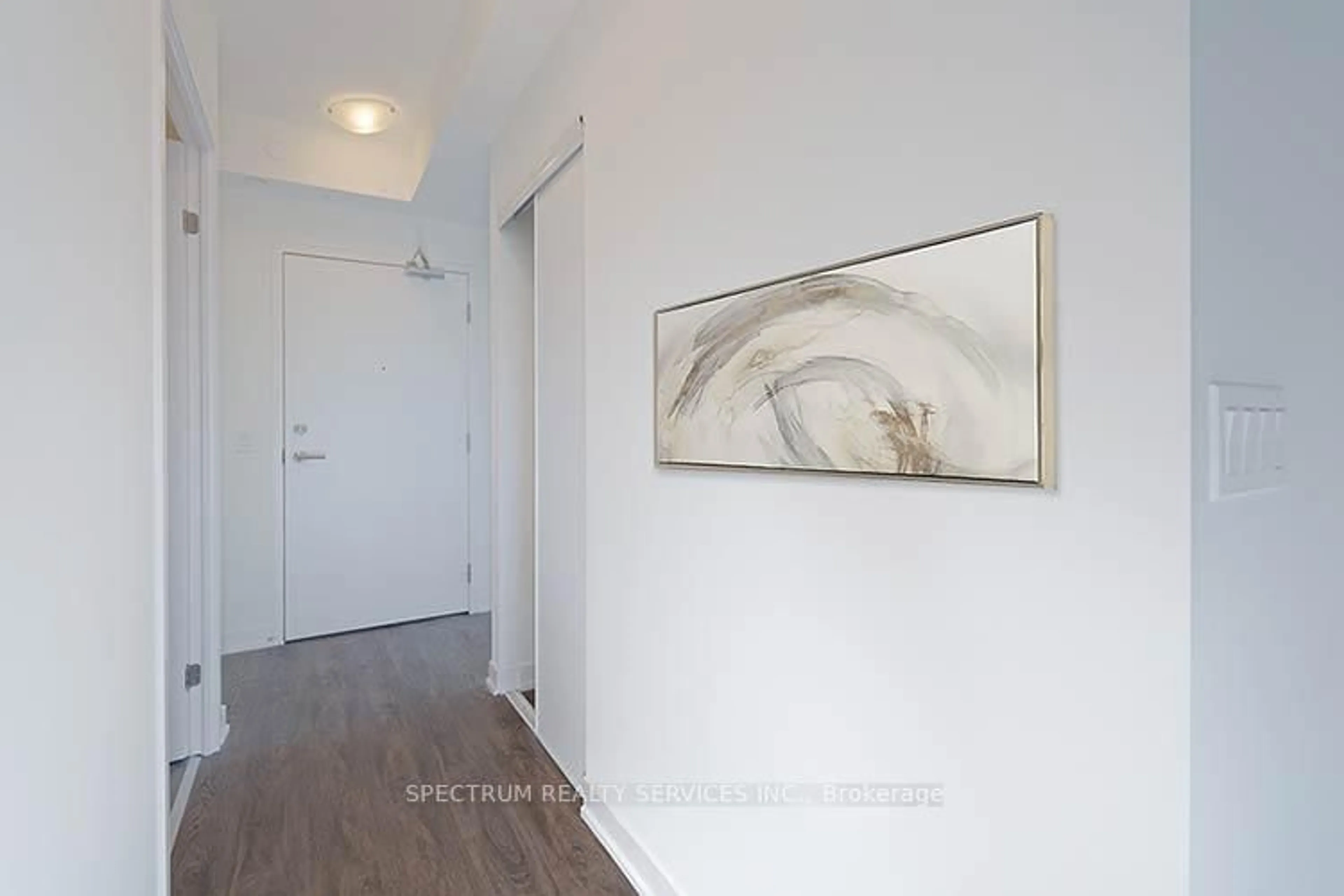 Indoor entryway for 2 David Eyer Rd #1225, Richmond Hill Ontario L4S 0N6