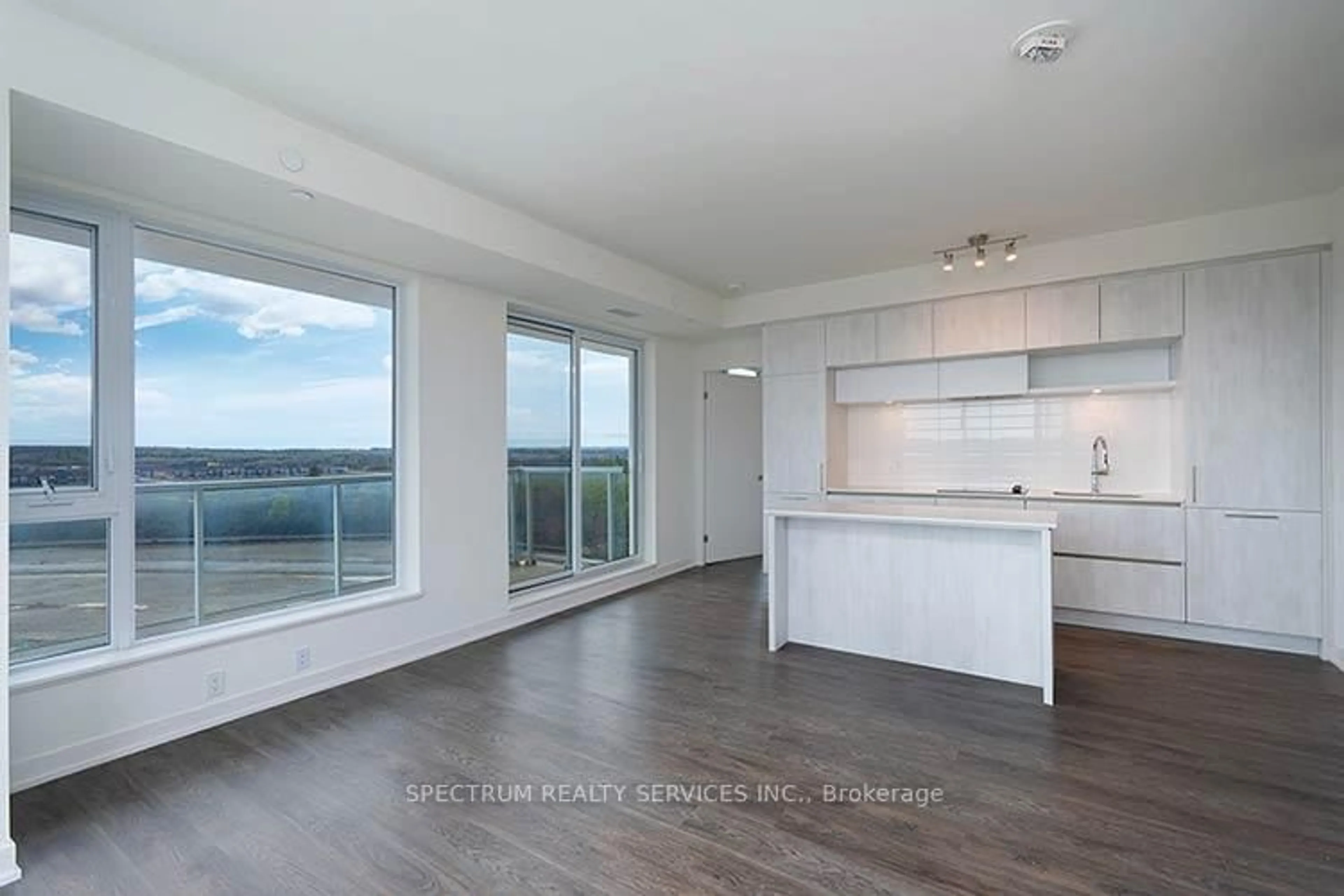 Open concept kitchen, unknown for 2 David Eyer Rd #1225, Richmond Hill Ontario L4S 0N6