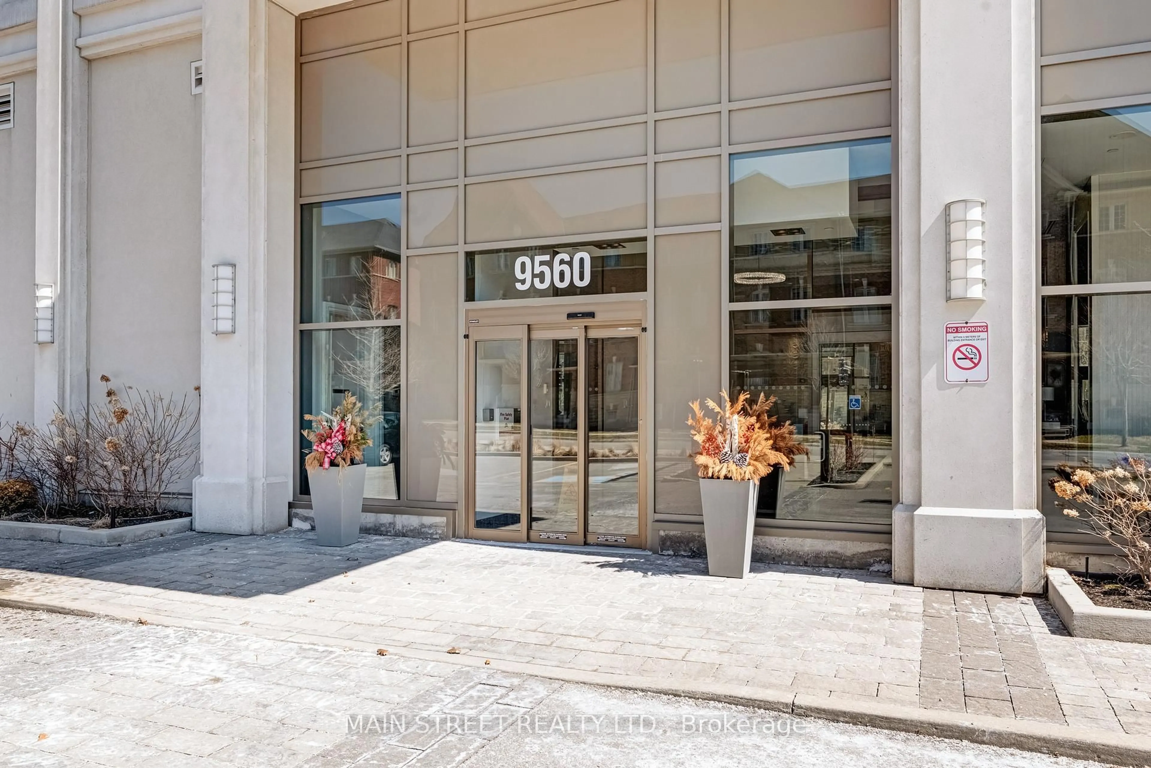 Indoor foyer for 9560 Markham Rd #1006, Markham Ontario L6E 0T9