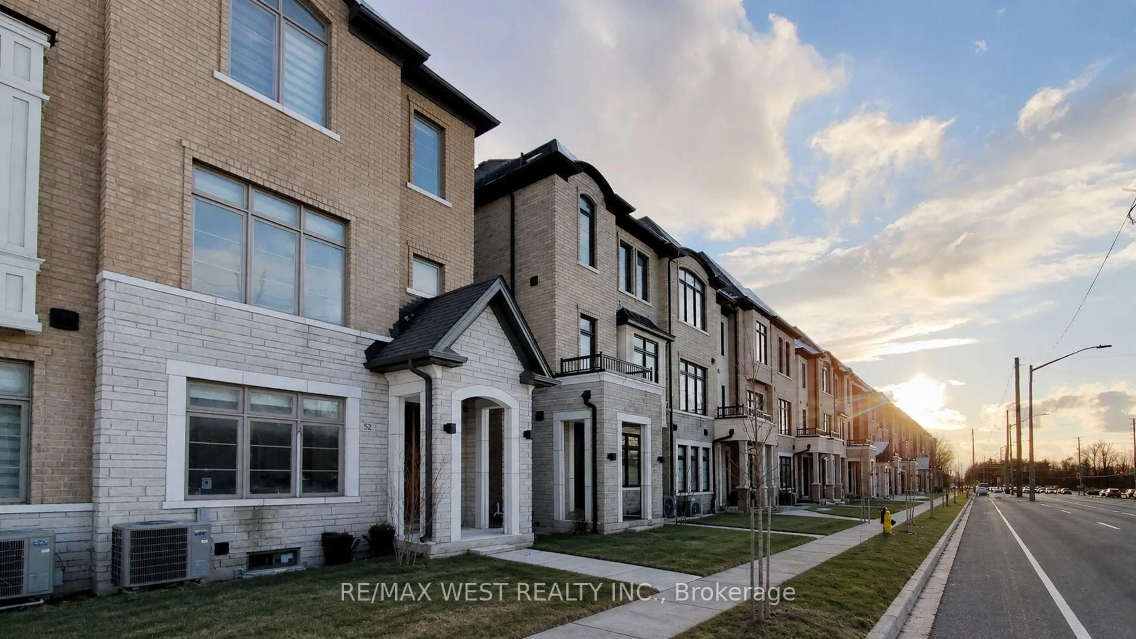 Unknown for 58 De La Roche Dr, Vaughan Ontario L4H 5G4