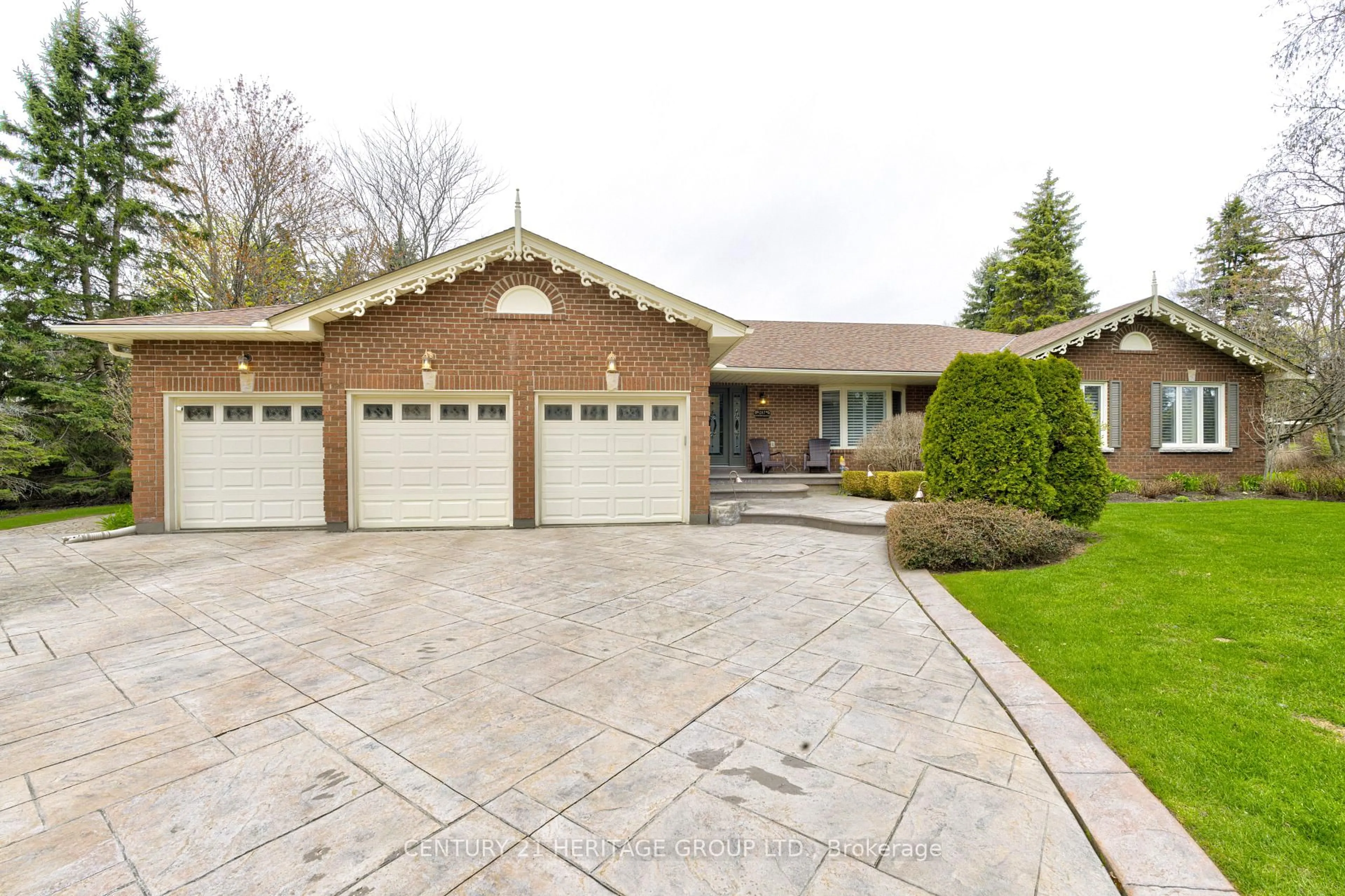 Home with brick exterior material, street for 287 Burns Blvd, King Ontario L7B 1E1