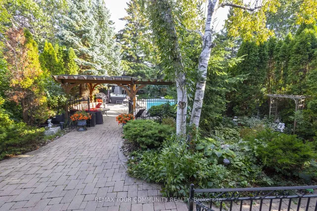 95 Naughton Dr, Richmond Hill 3