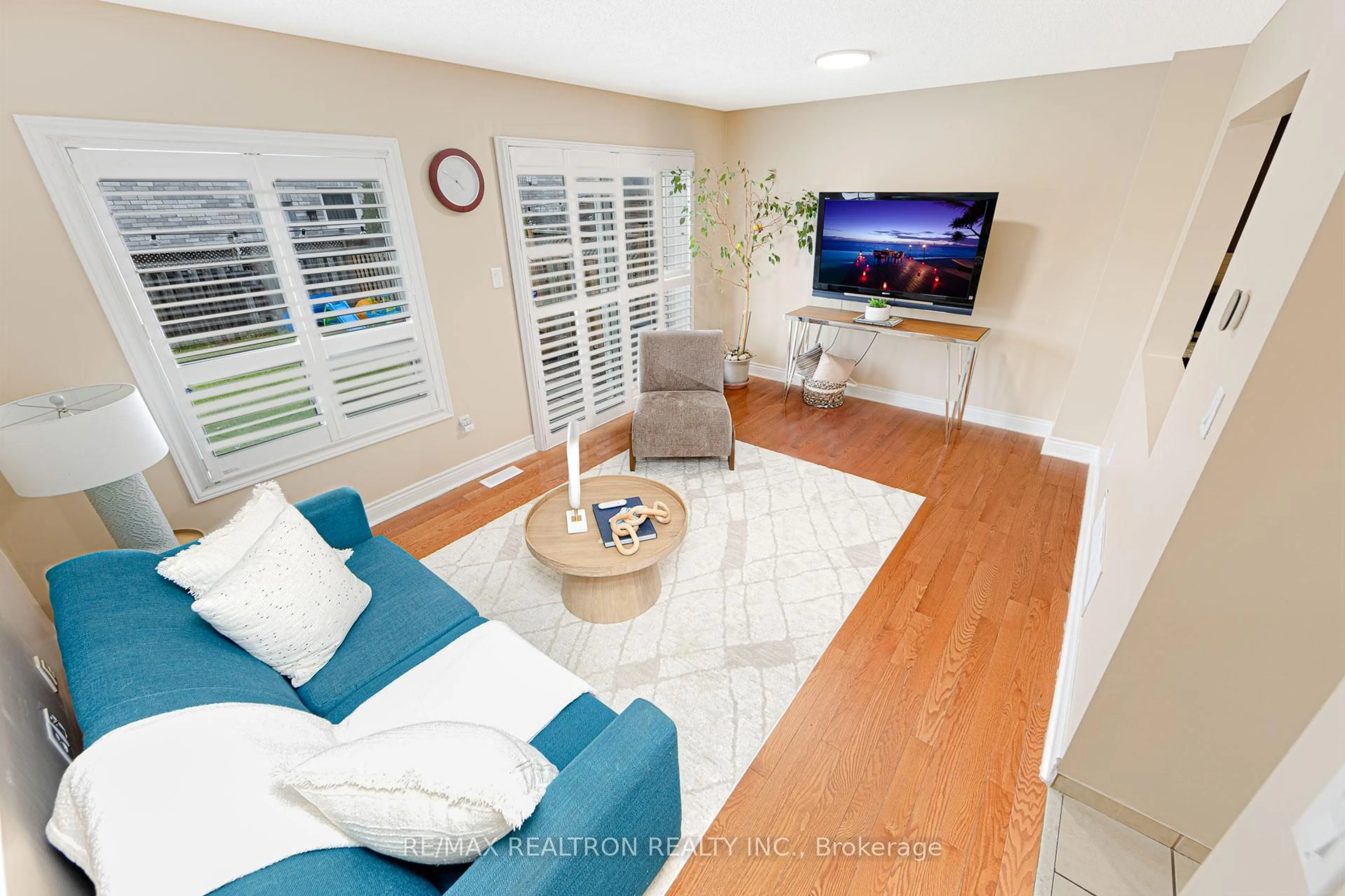 Living room with furniture, unknown for 141 Laird Dr, Markham Ontario L3S 3N7