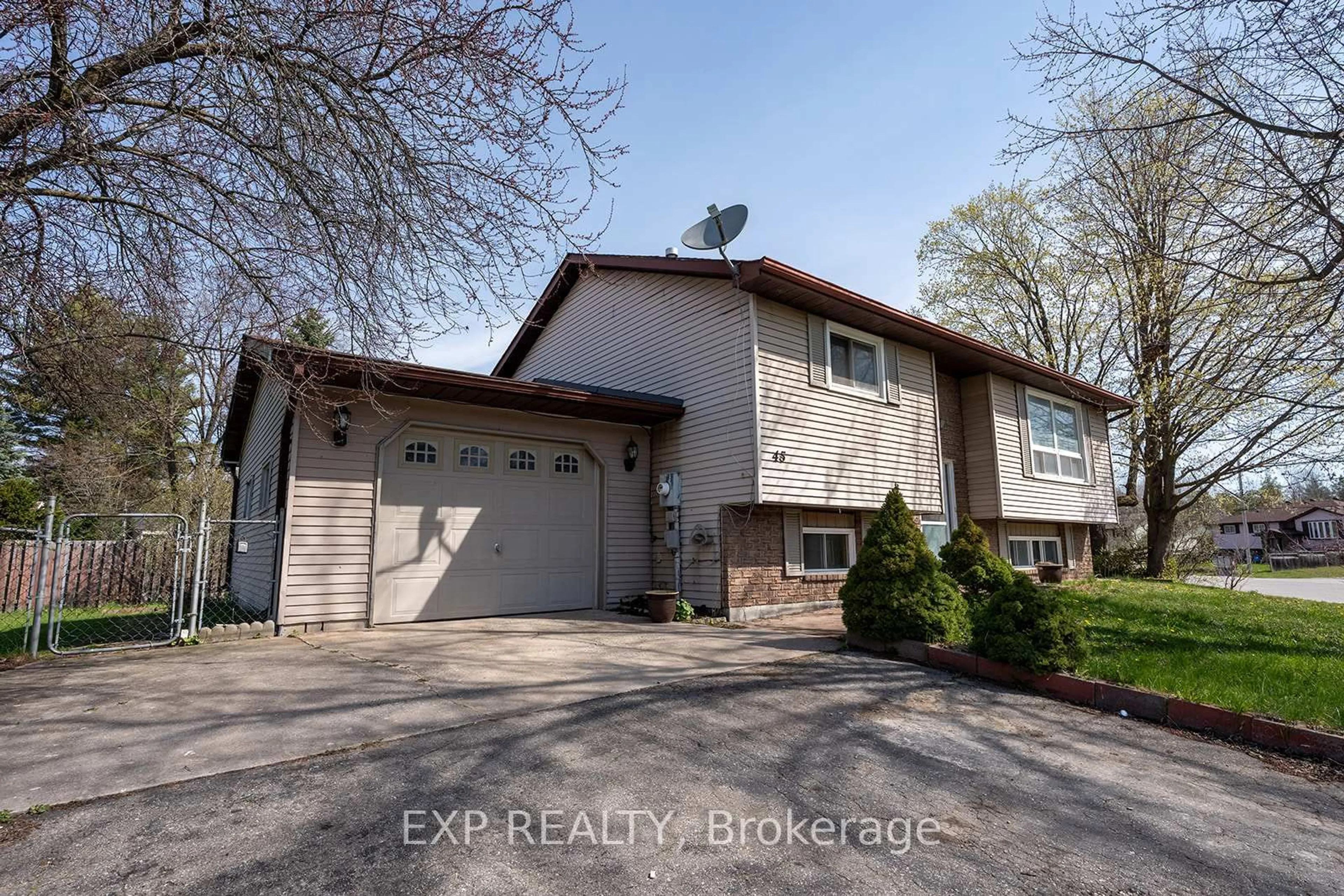 Unknown for 45 Roth St, Essa Ontario L0M 1B0