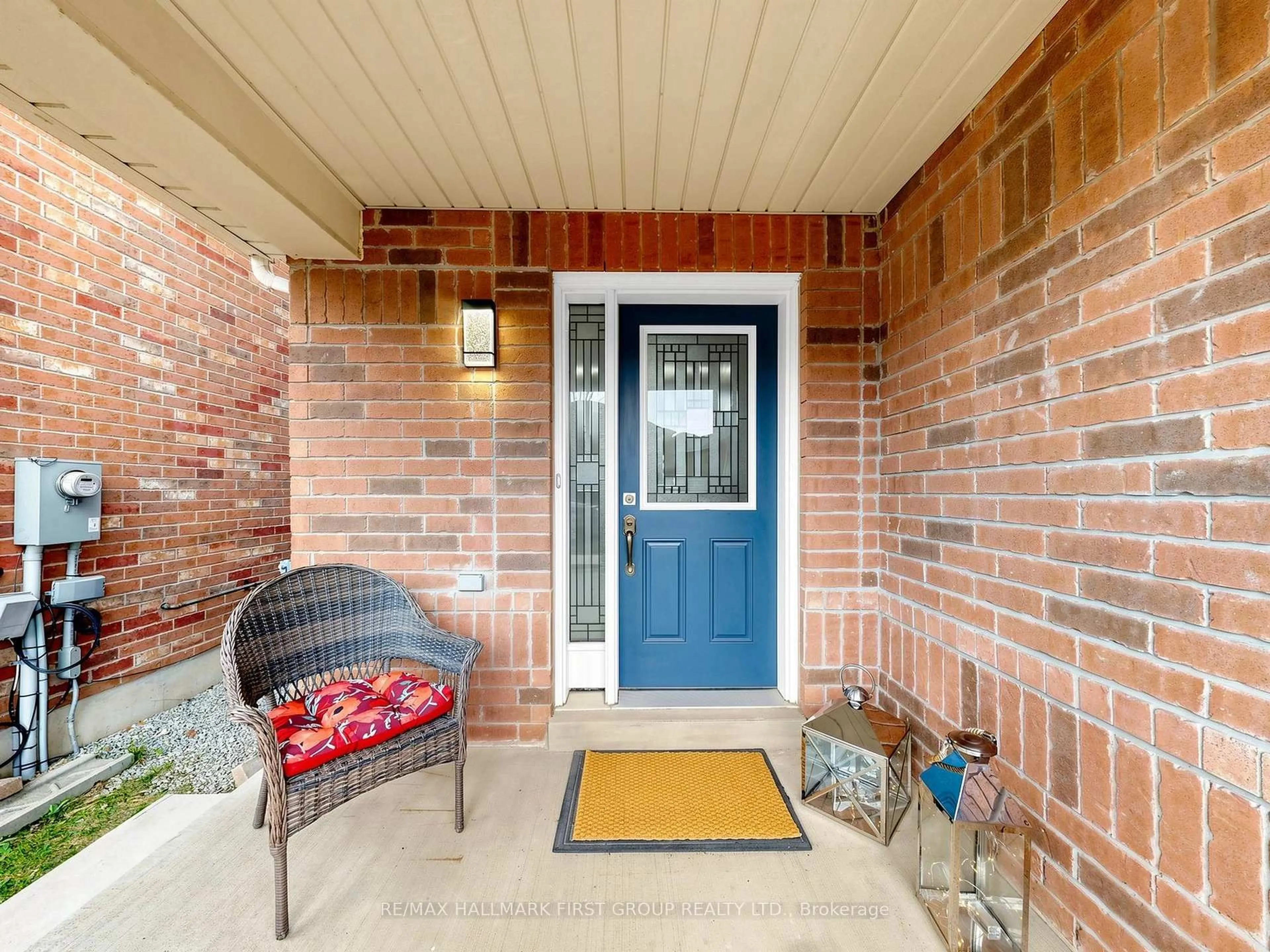 Indoor entryway for 325 Isaac Murray Ave, Vaughan Ontario L6A 4P2