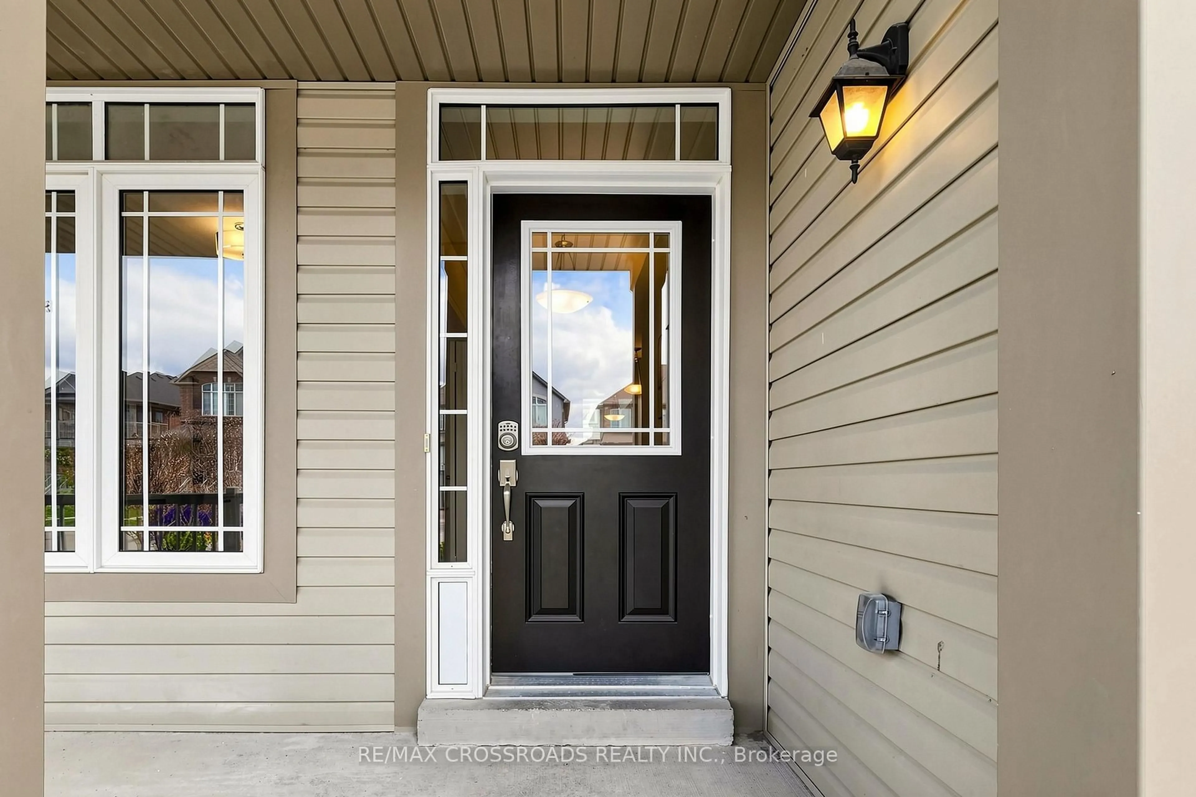 Indoor entryway for 55 John Link Ave, Georgina Ontario L0E 1R0