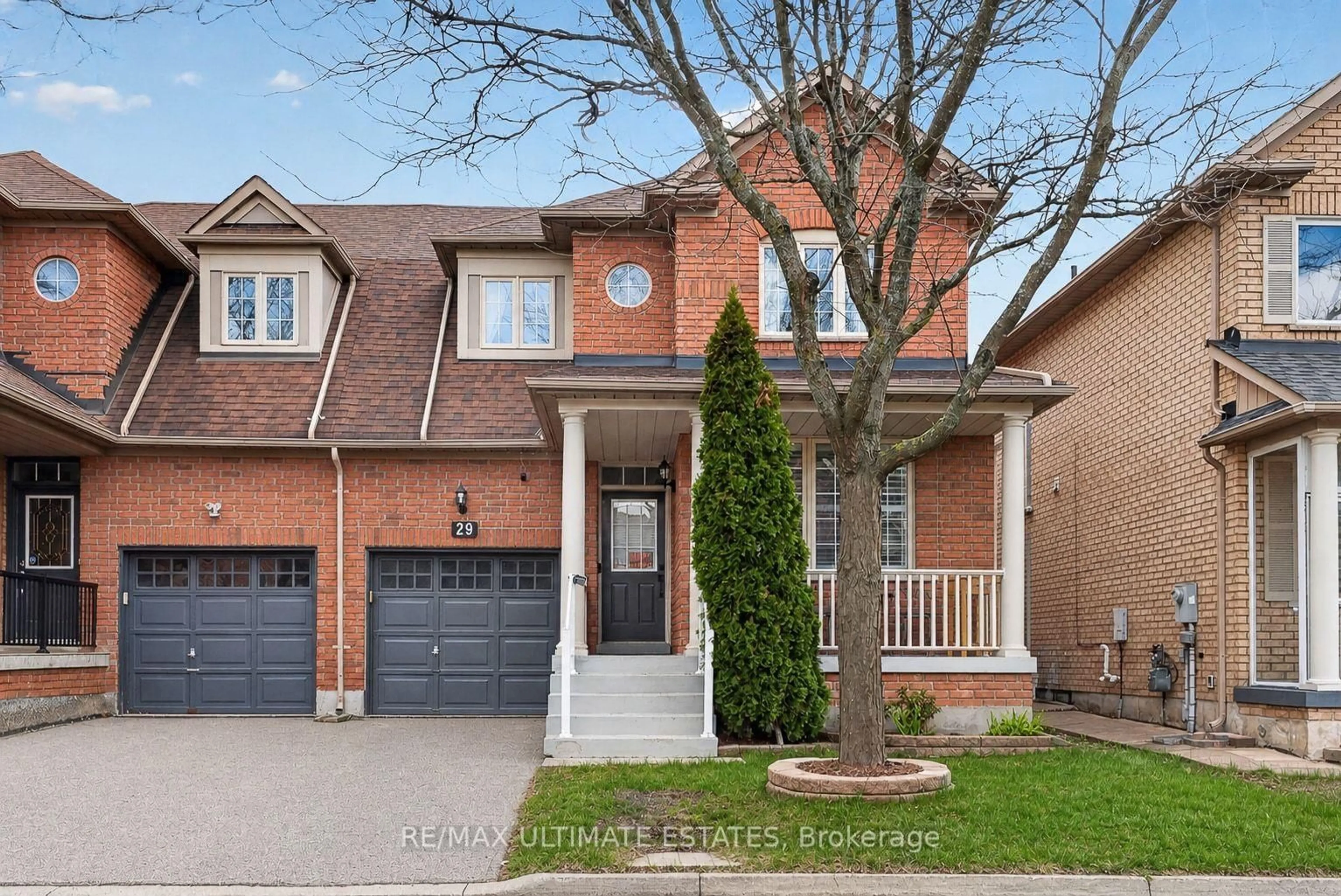 Home with brick exterior material, street for 29 Lakespring Dr, Markham Ontario L6C 2Y9