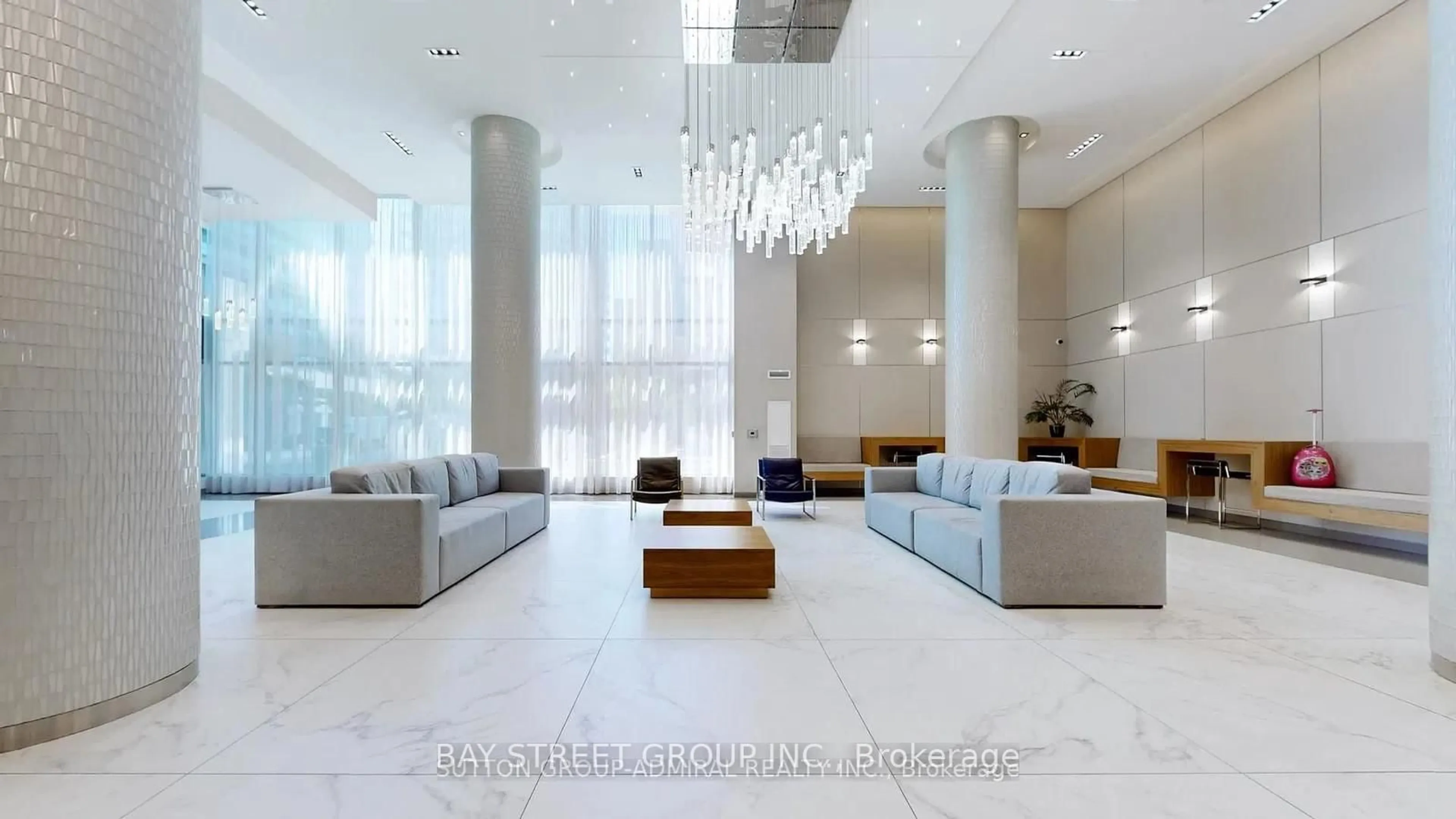 Lobby for 85 Oneida Cres #201, Richmond Hill Ontario L4B 0H4