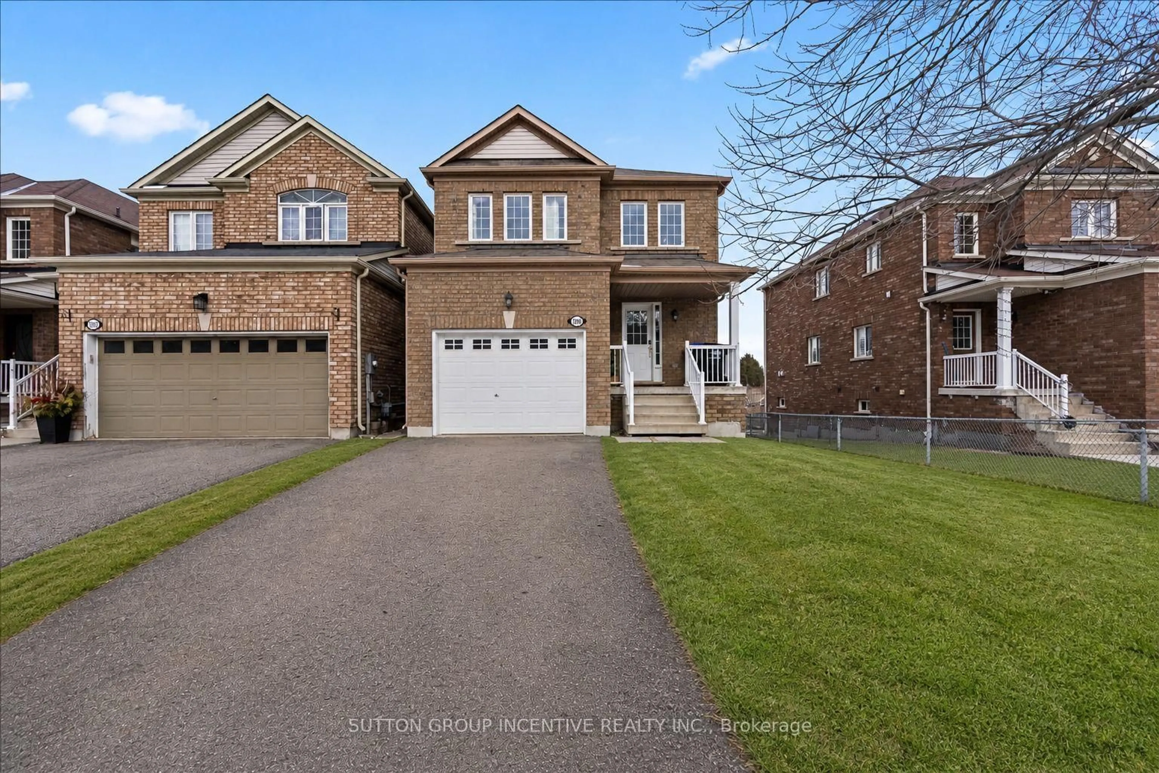 Home with brick exterior material, street for 1200 Mary-Lou St, Innisfil Ontario L9S 0C1