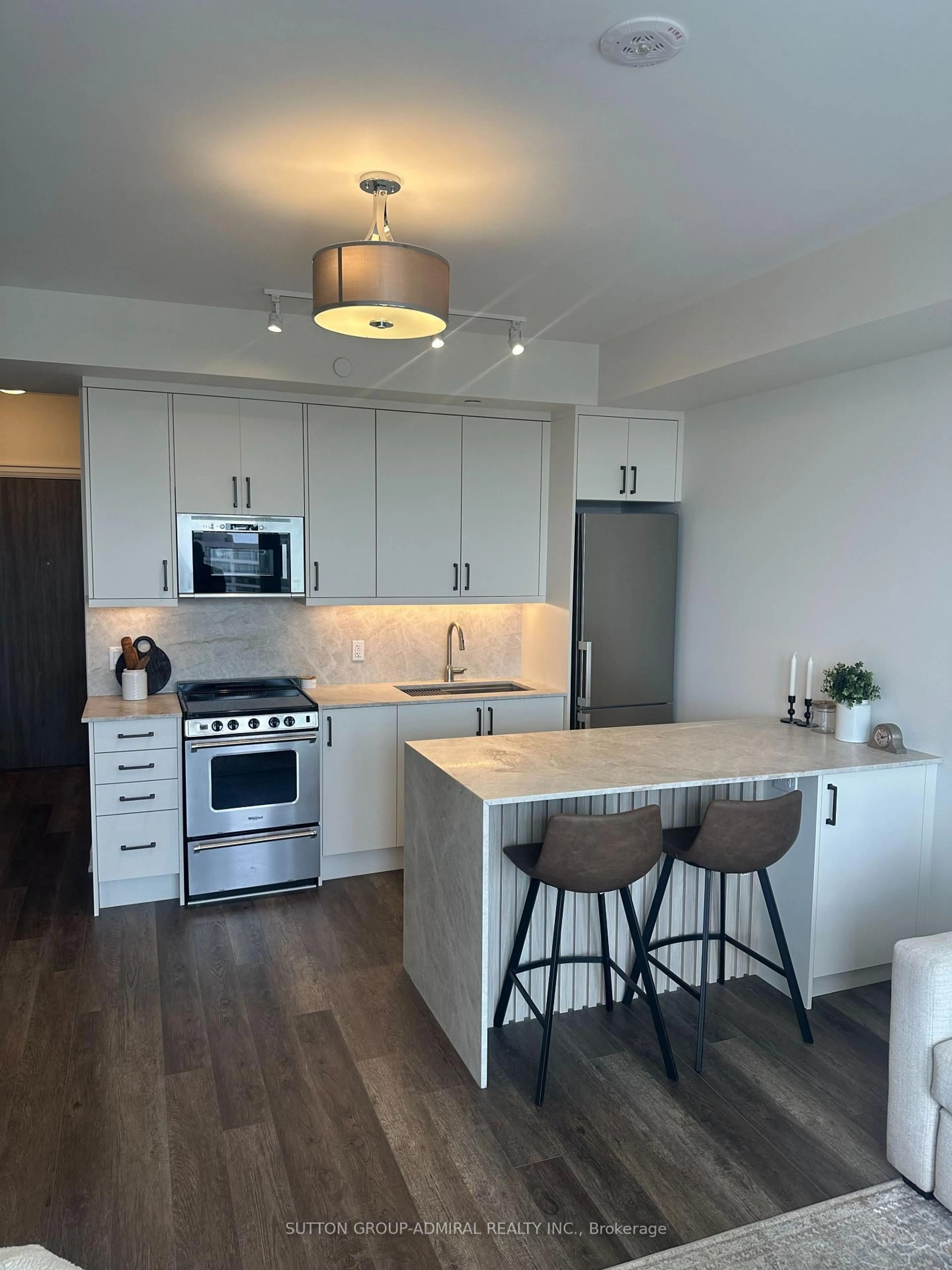 Open concept kitchen, unknown for 20 Gatineau Dr #1405, Vaughan Ontario L4J 0L3