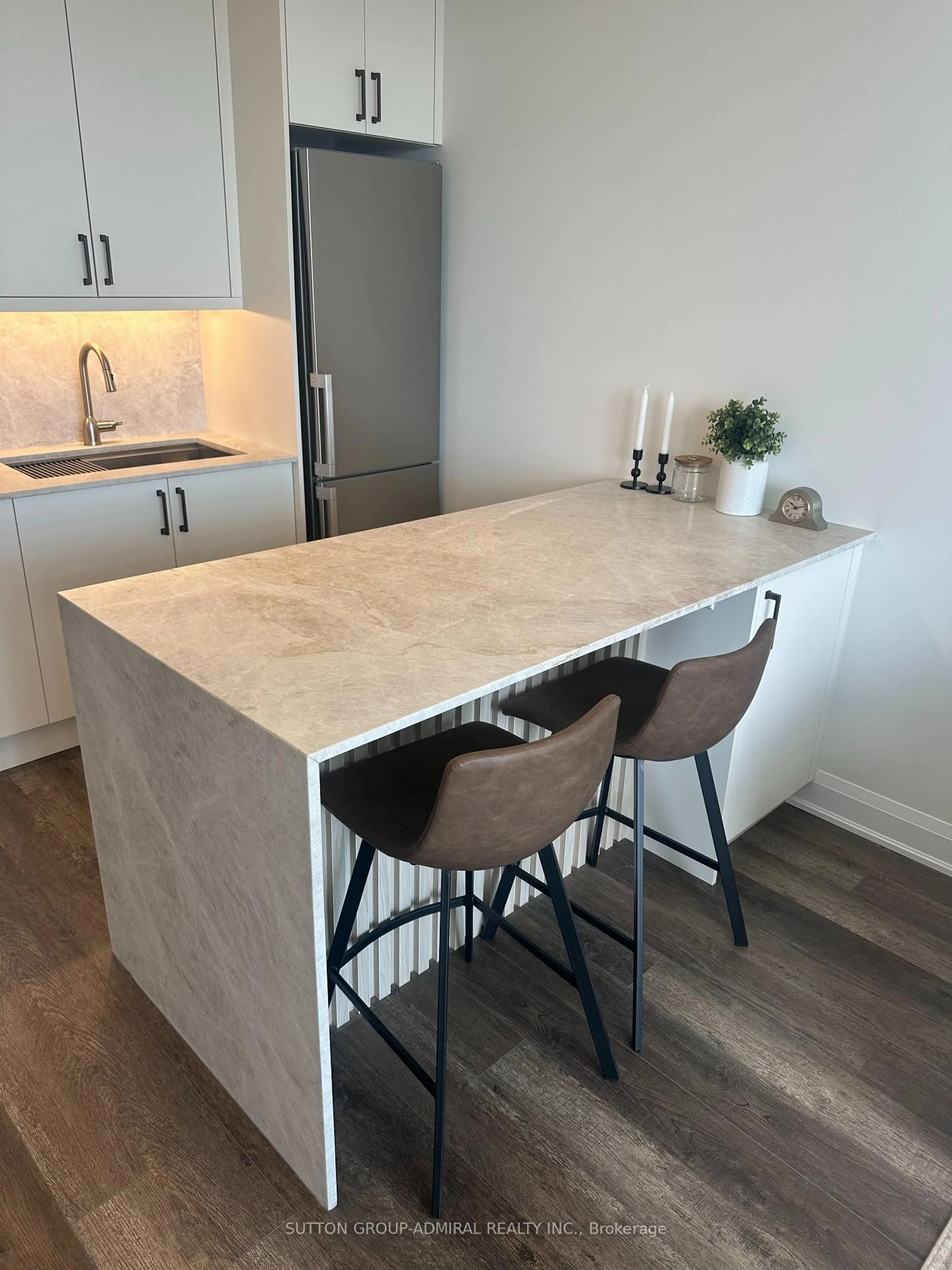 Unknown for 20 Gatineau Dr #1405, Vaughan Ontario L4J 0L3