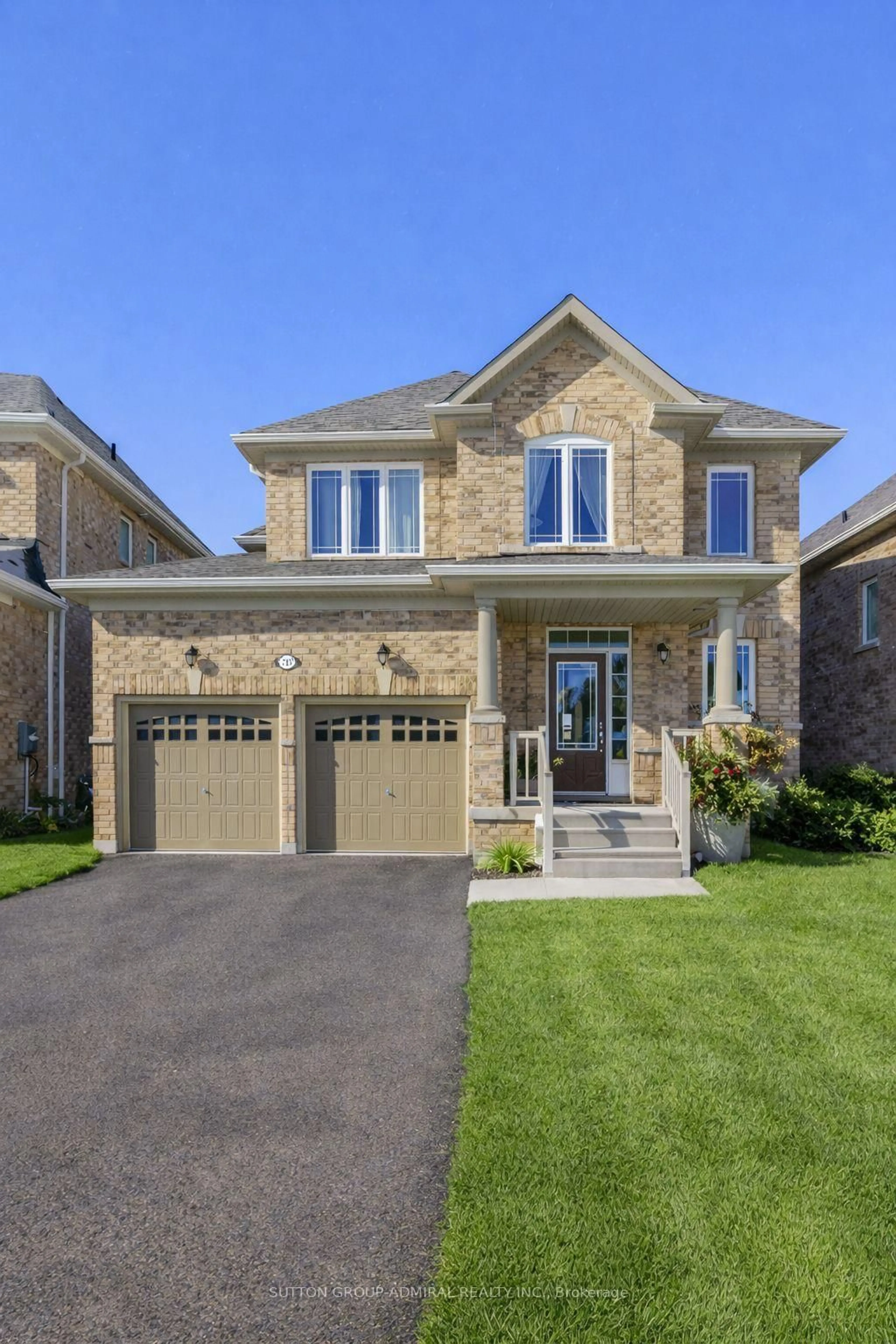 Home with brick exterior material, street for 797 Green St, Innisfil Ontario L0L 1W0