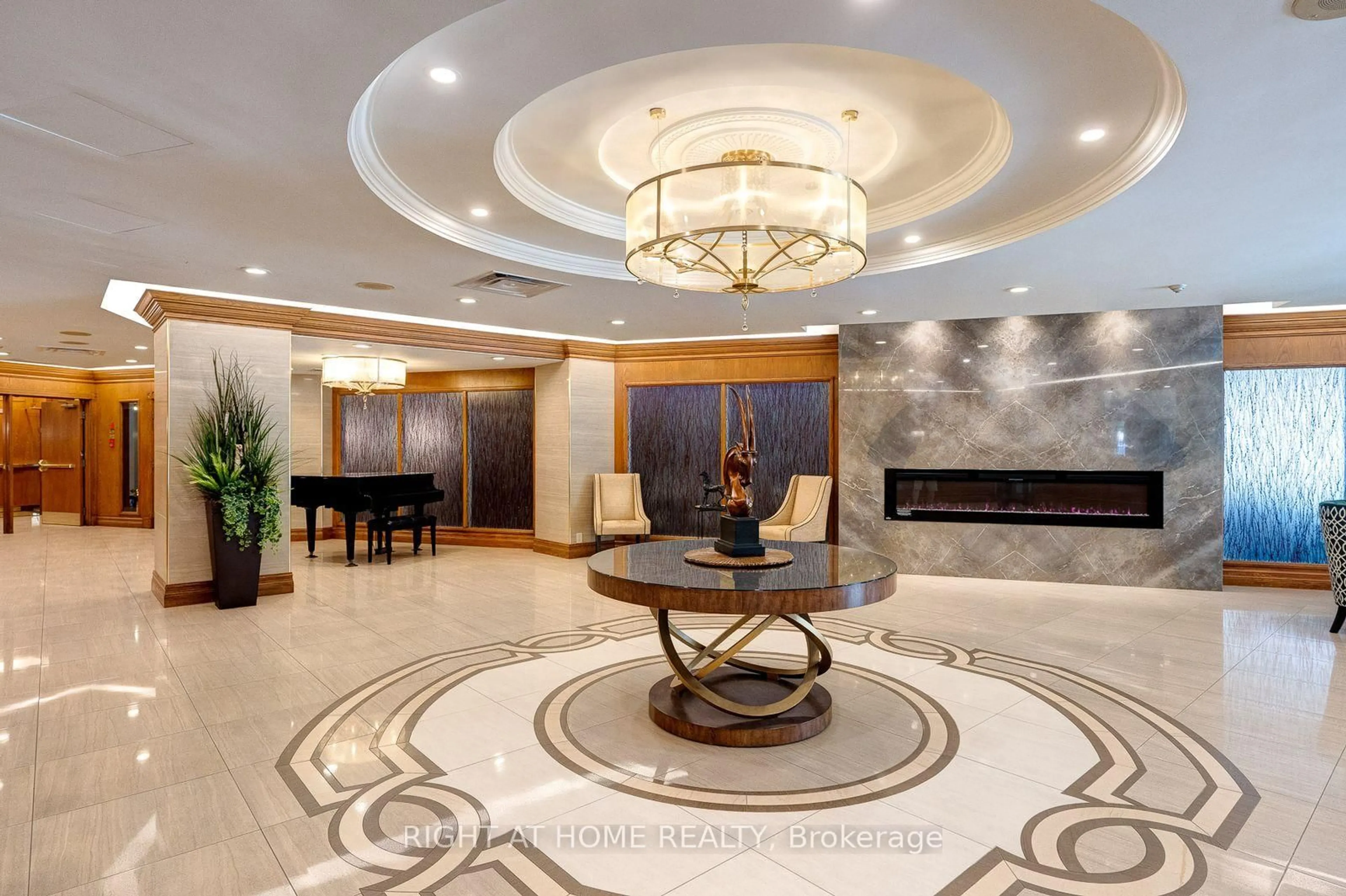 Lobby for 610 Bullock Dr #1116, Markham Ontario L3R 0G1