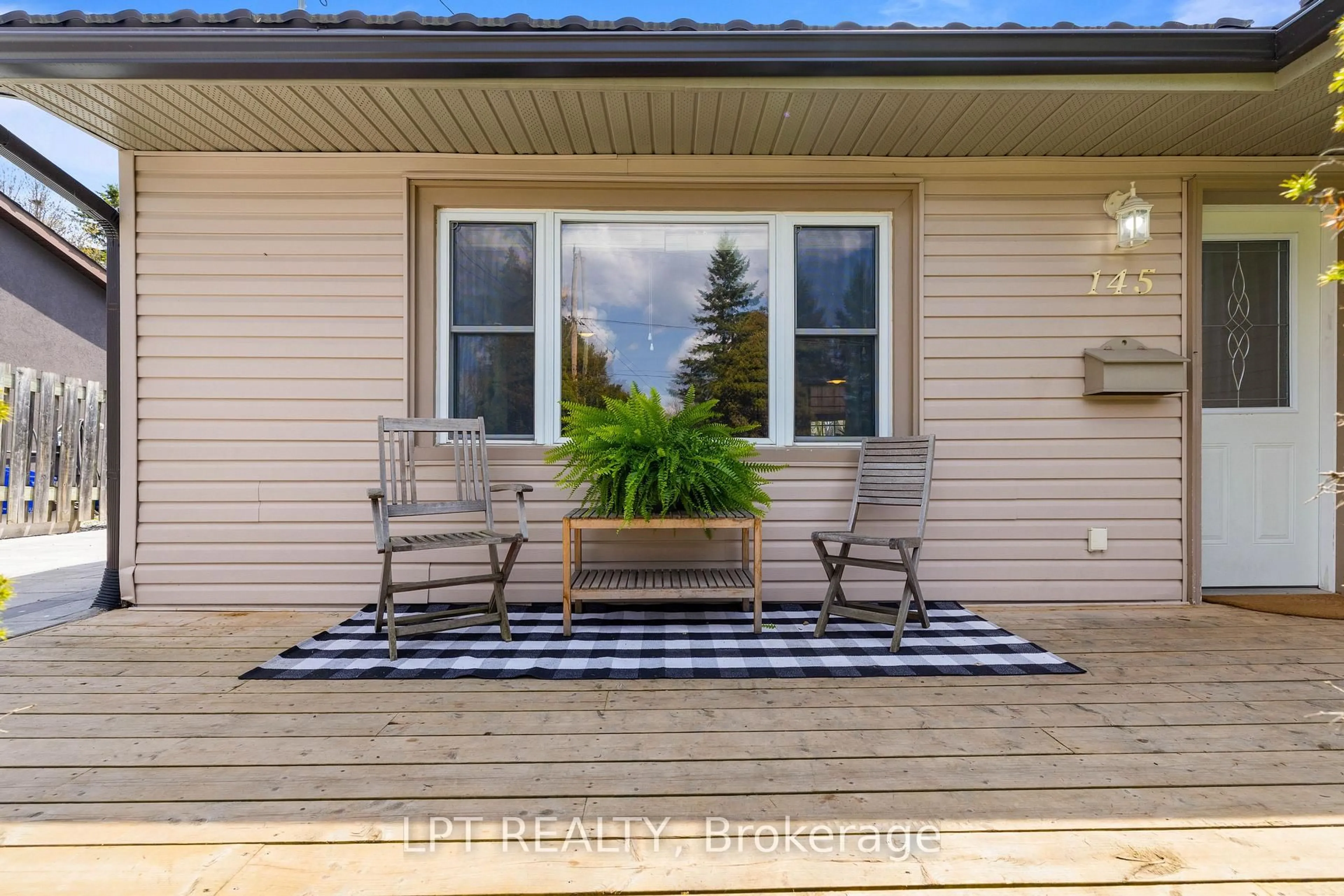 Patio, water/lake/river/ocean view for 145 Silas Blvd, Georgina Ontario L4P 2K2