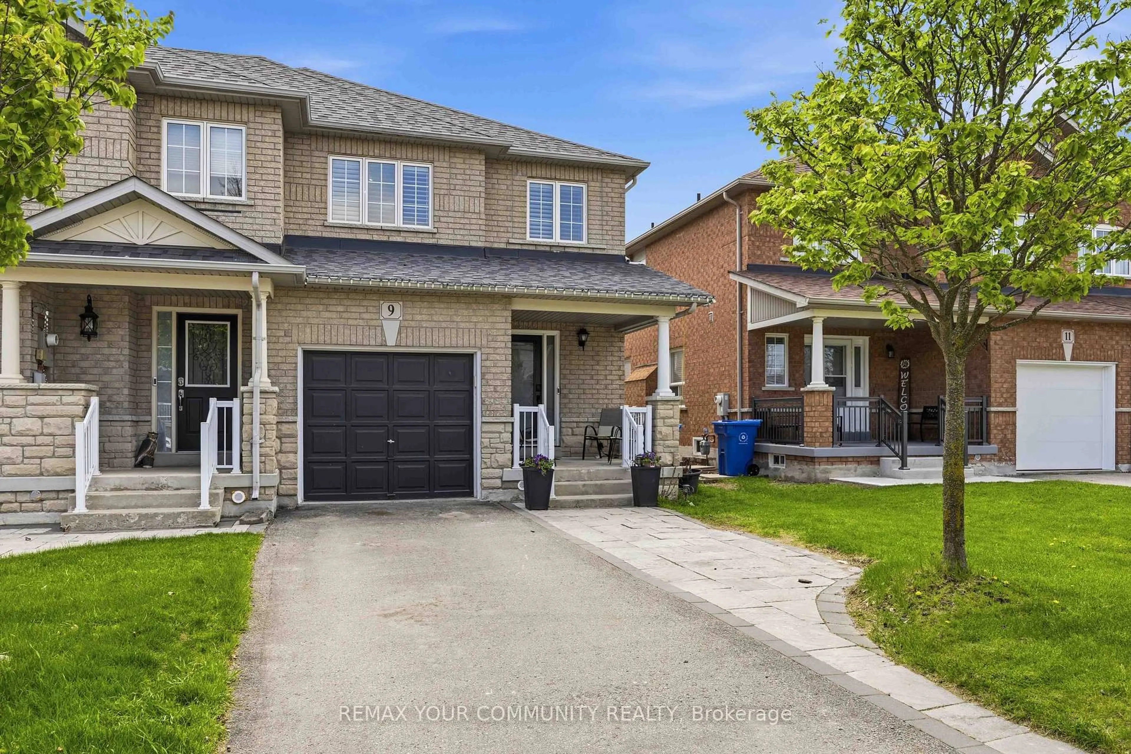 Home with brick exterior material, street for 9 Collis Dr, Aurora Ontario L4G 7V4