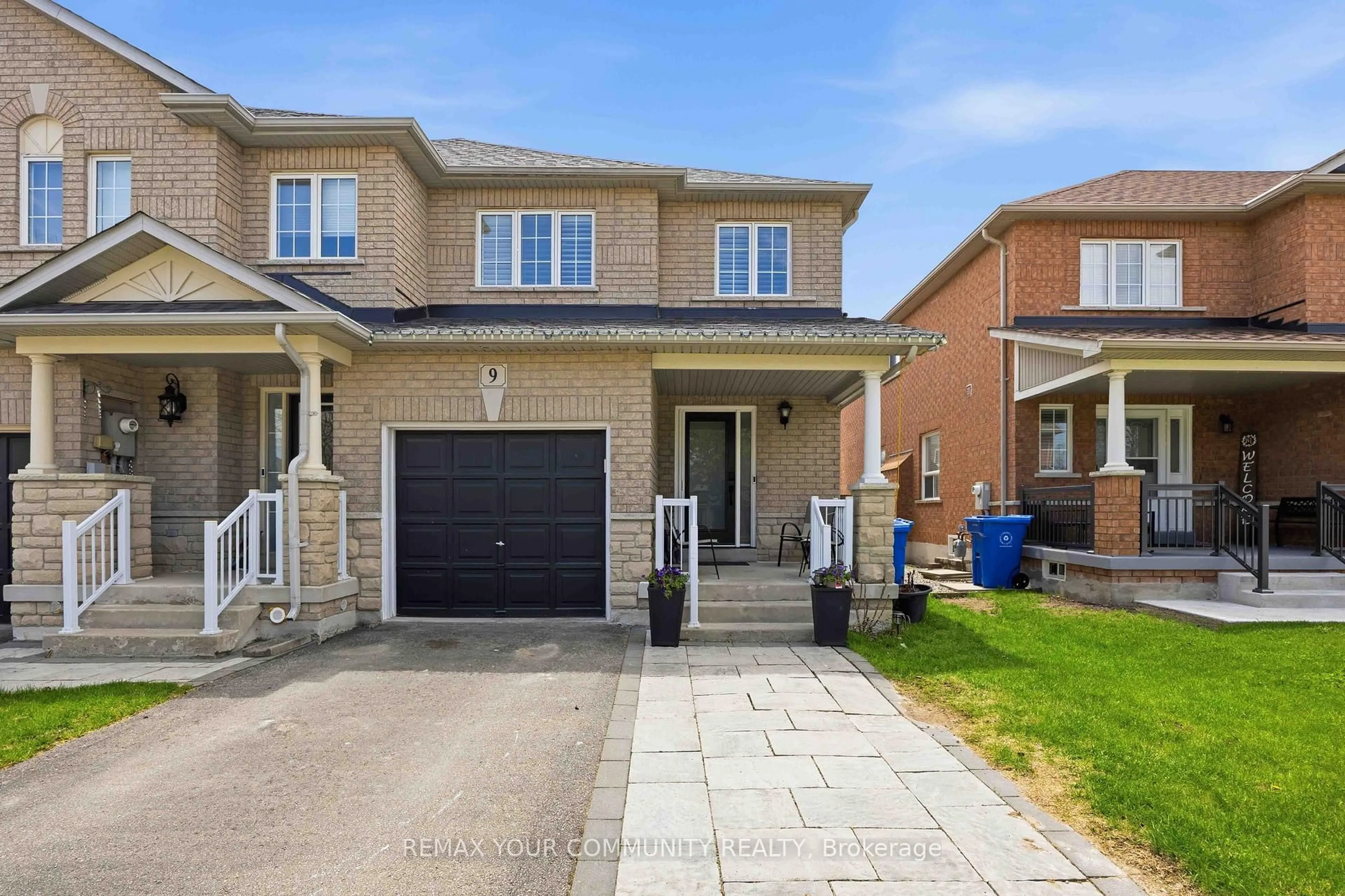 Home with brick exterior material, street for 9 Collis Dr, Aurora Ontario L4G 7V4
