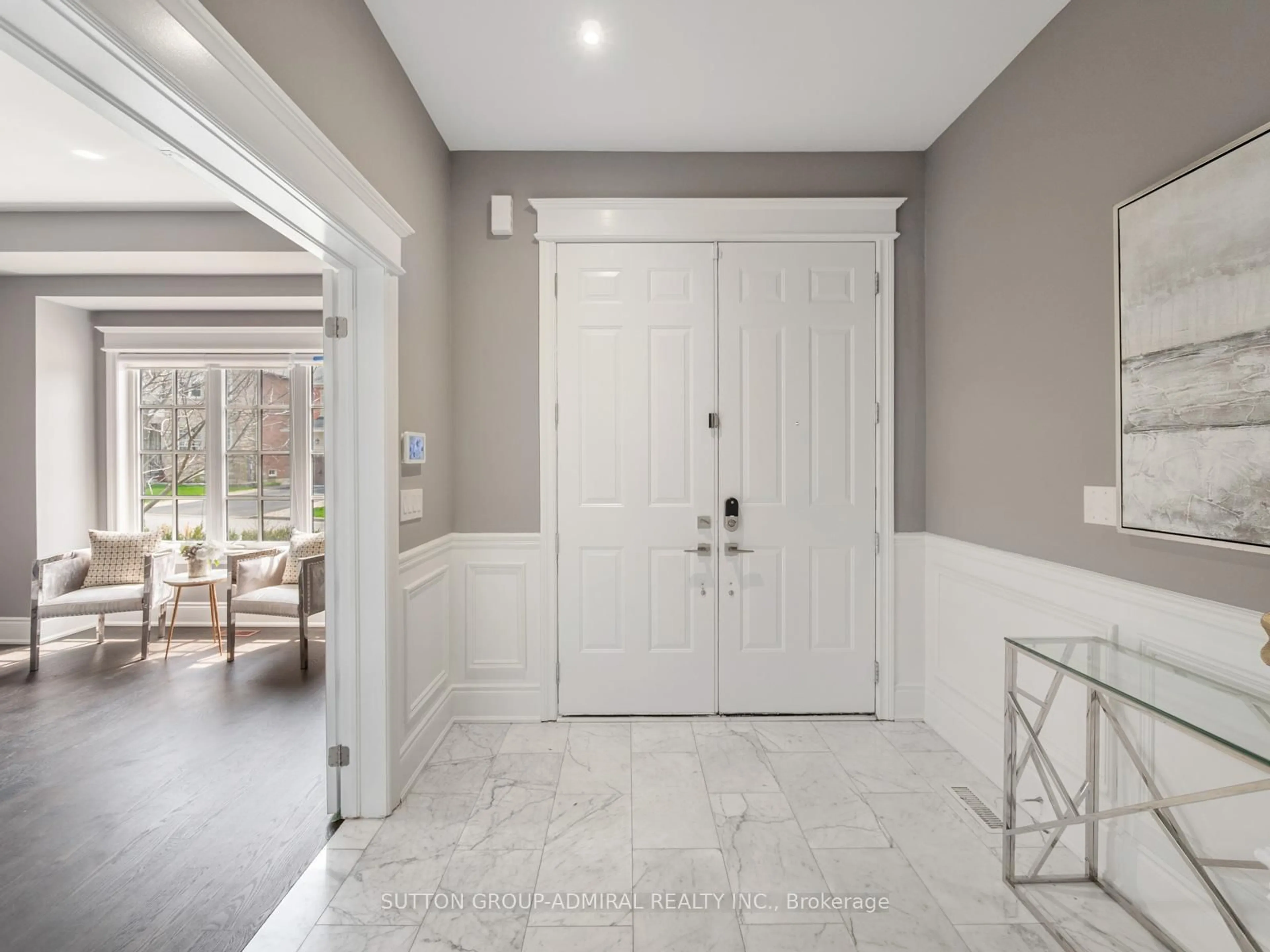 Indoor entryway for 42 Big Rock Dr, Vaughan Ontario L6A 0Z4