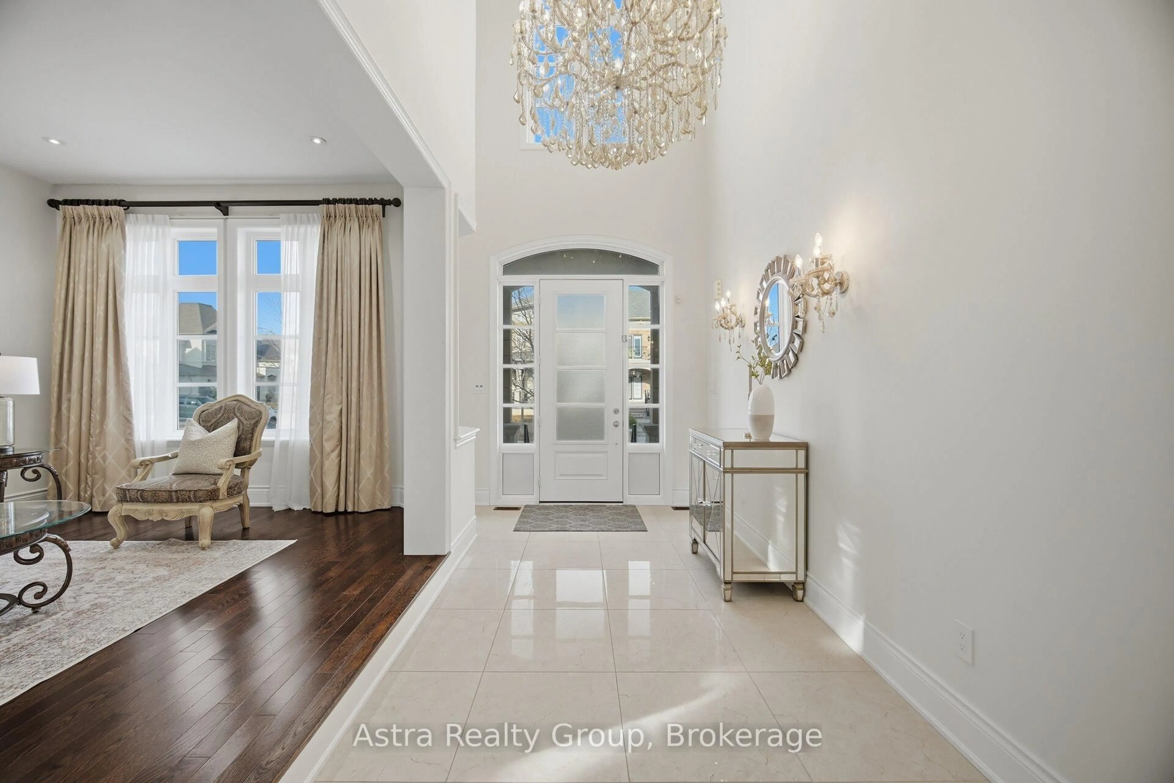 Indoor entryway for 75 Virtue Cres, Vaughan Ontario L4H 4C3