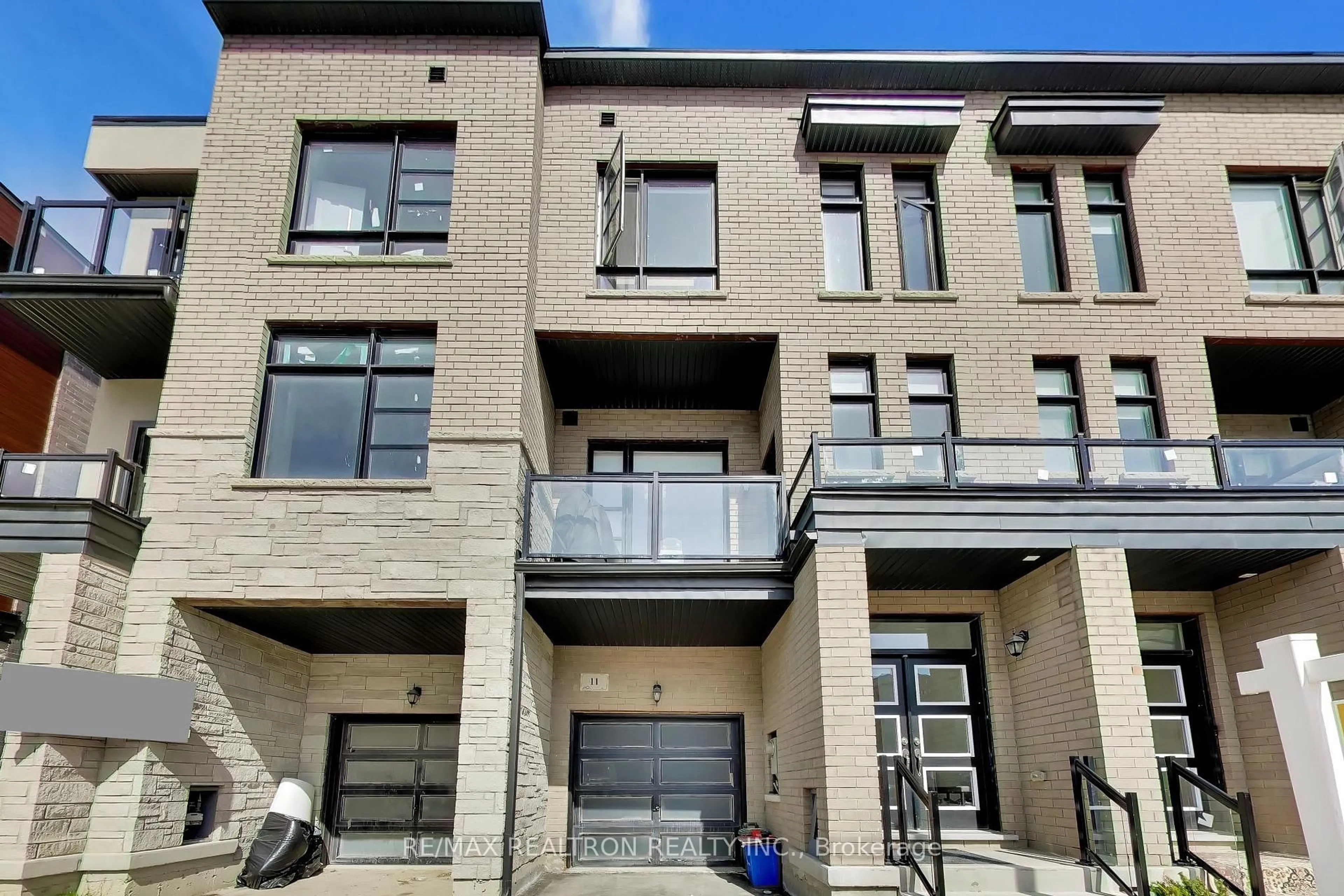Home with brick exterior material, street for 11 Inverary Cres, Vaughan Ontario L4H 5G8