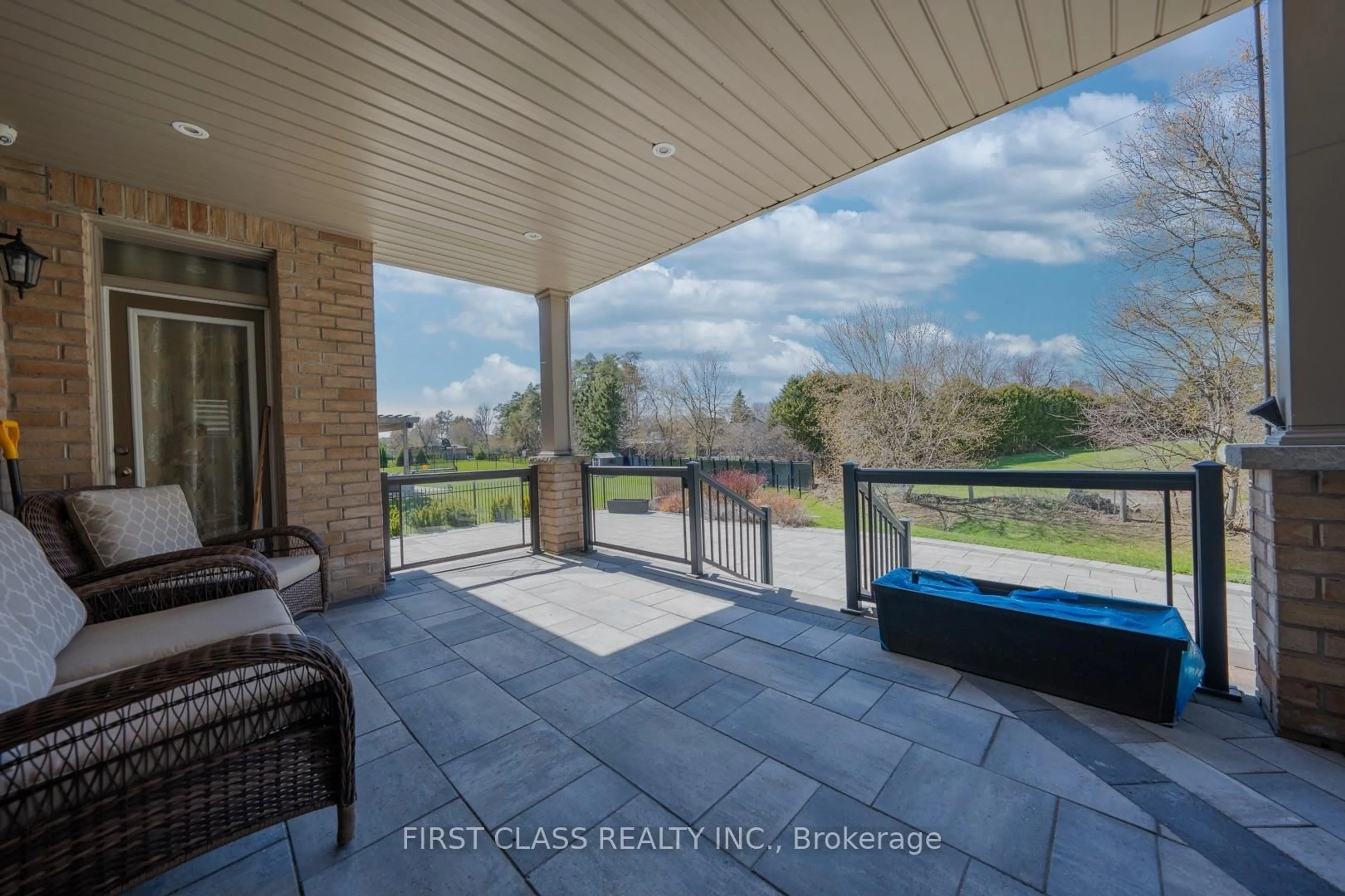 Patio, water/lake/river/ocean view for 30 Somer Rumm Crt, Whitchurch-Stouffville Ontario L4A 1X8