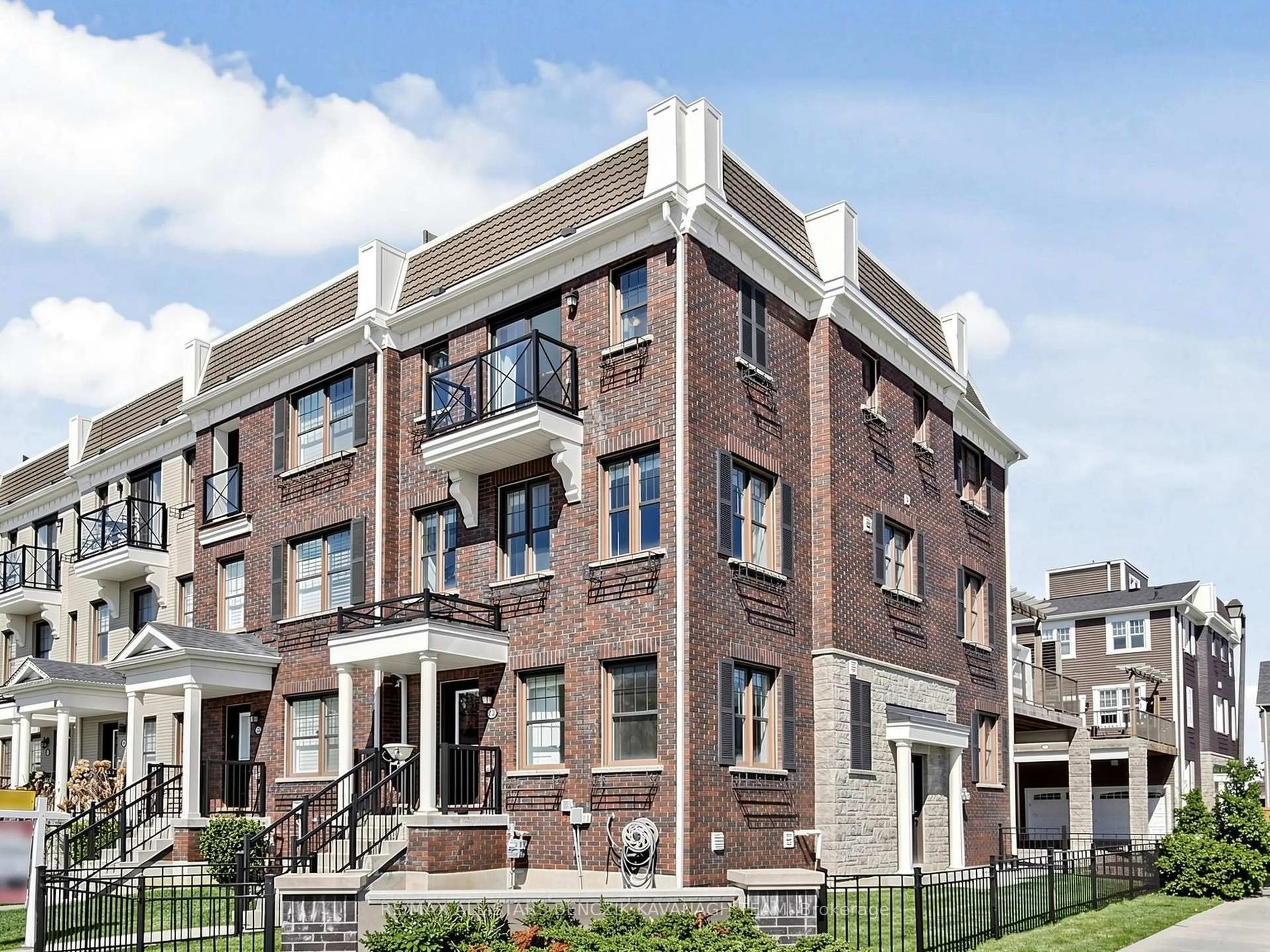 Home with brick exterior material, unknown for 22 Baker Hill Blvd, Whitchurch-Stouffville Ontario L4A 1Y6