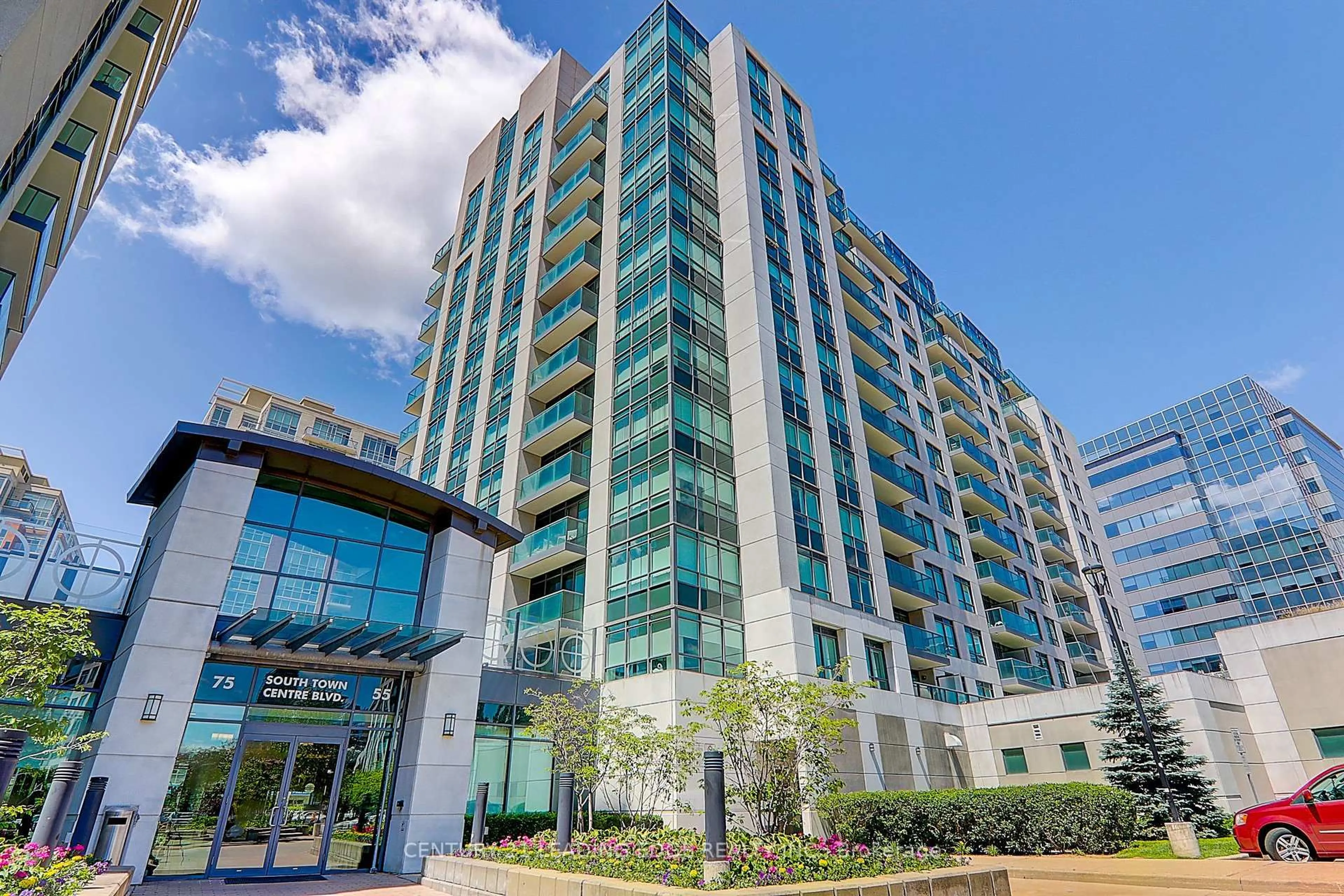 Indoor foyer for 75 South Town Centre Blvd #202, Markham Ontario L6G 0B3